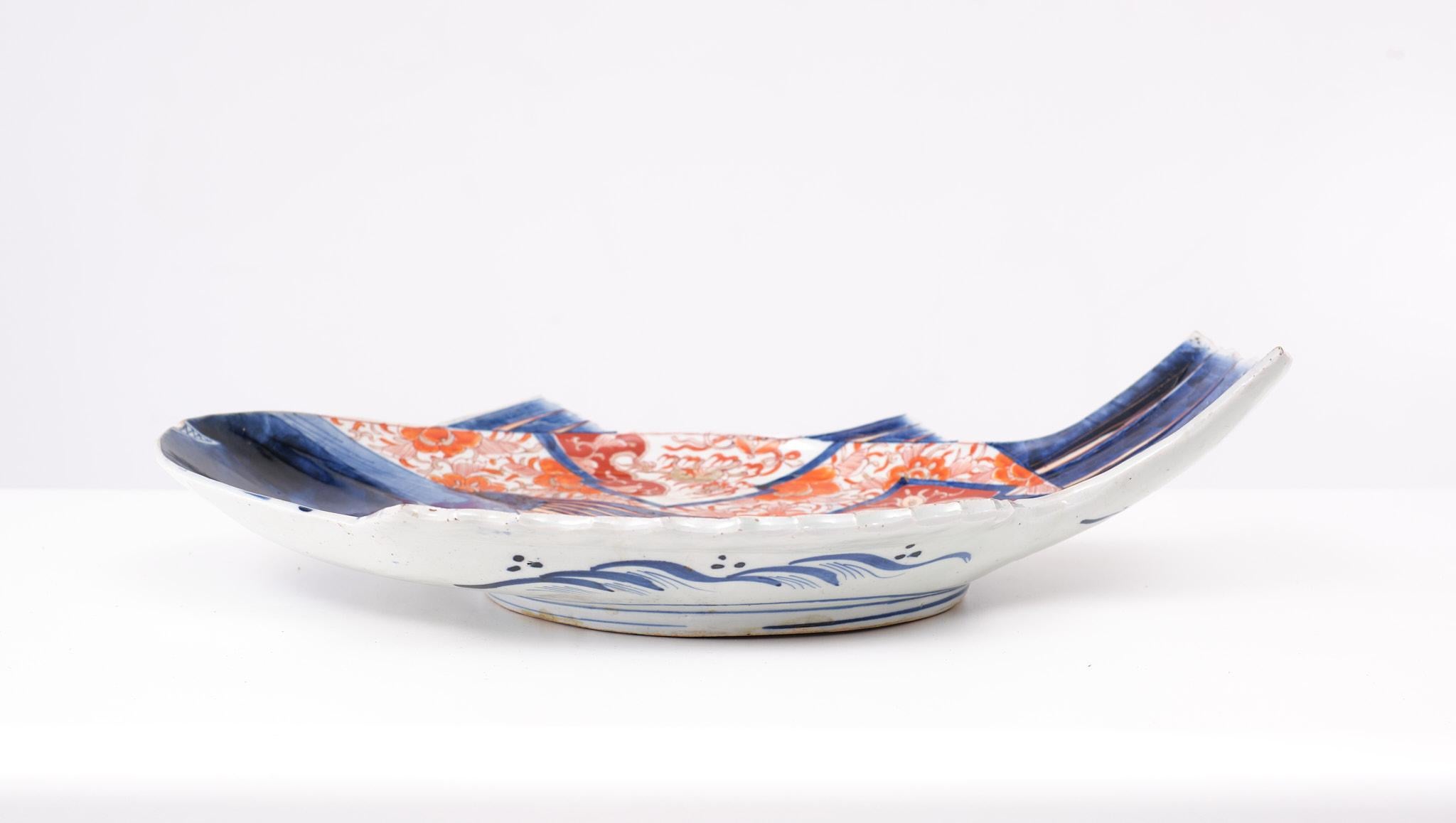 Large  Stunning Japanese Imari Fish Porcelain Plate  Meiji 6