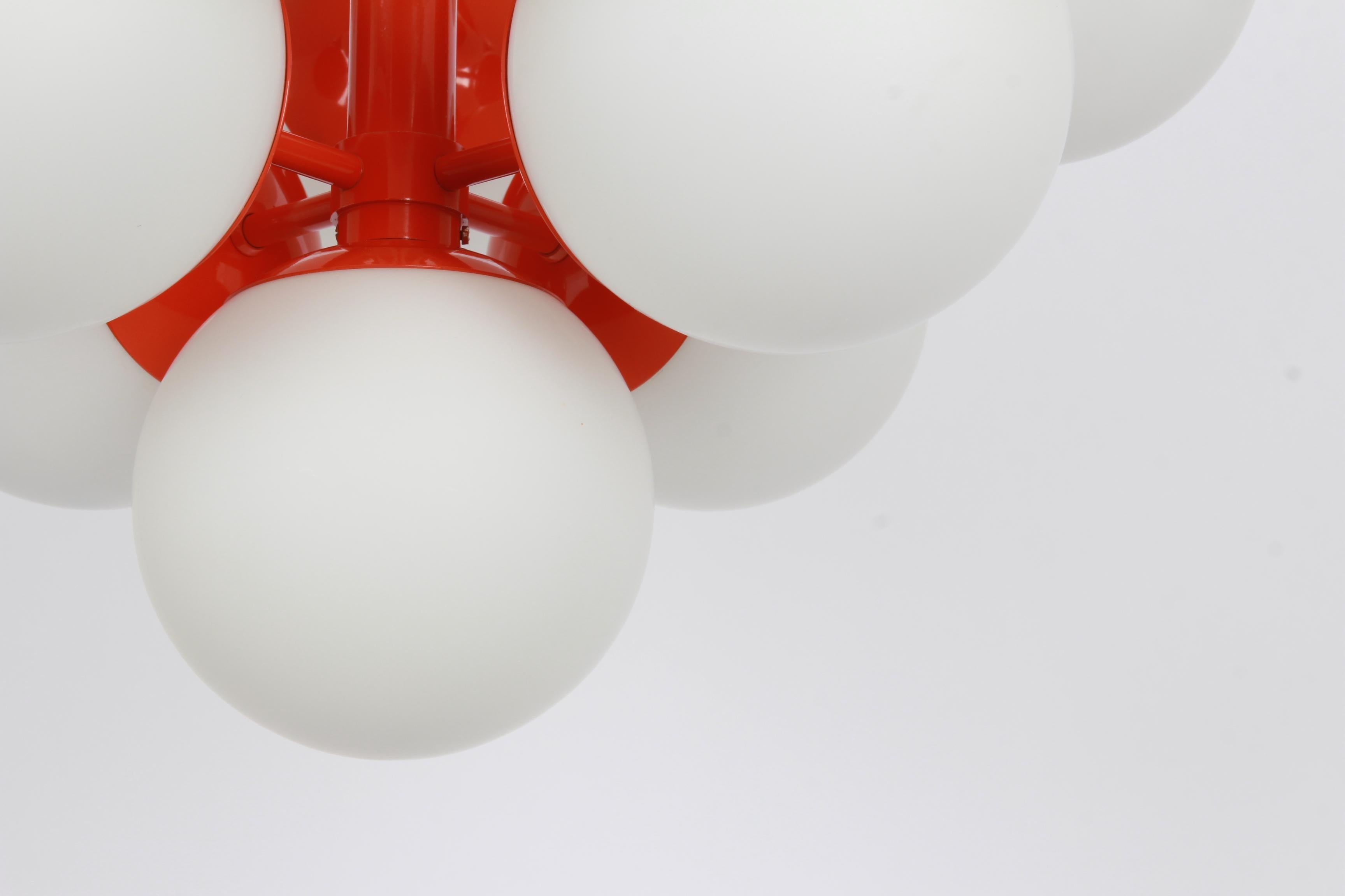 Large Stunning Kaiser Orange Sputnik Glass Globes Chandelier, Germany, 1970s In Good Condition For Sale In Aachen, NRW