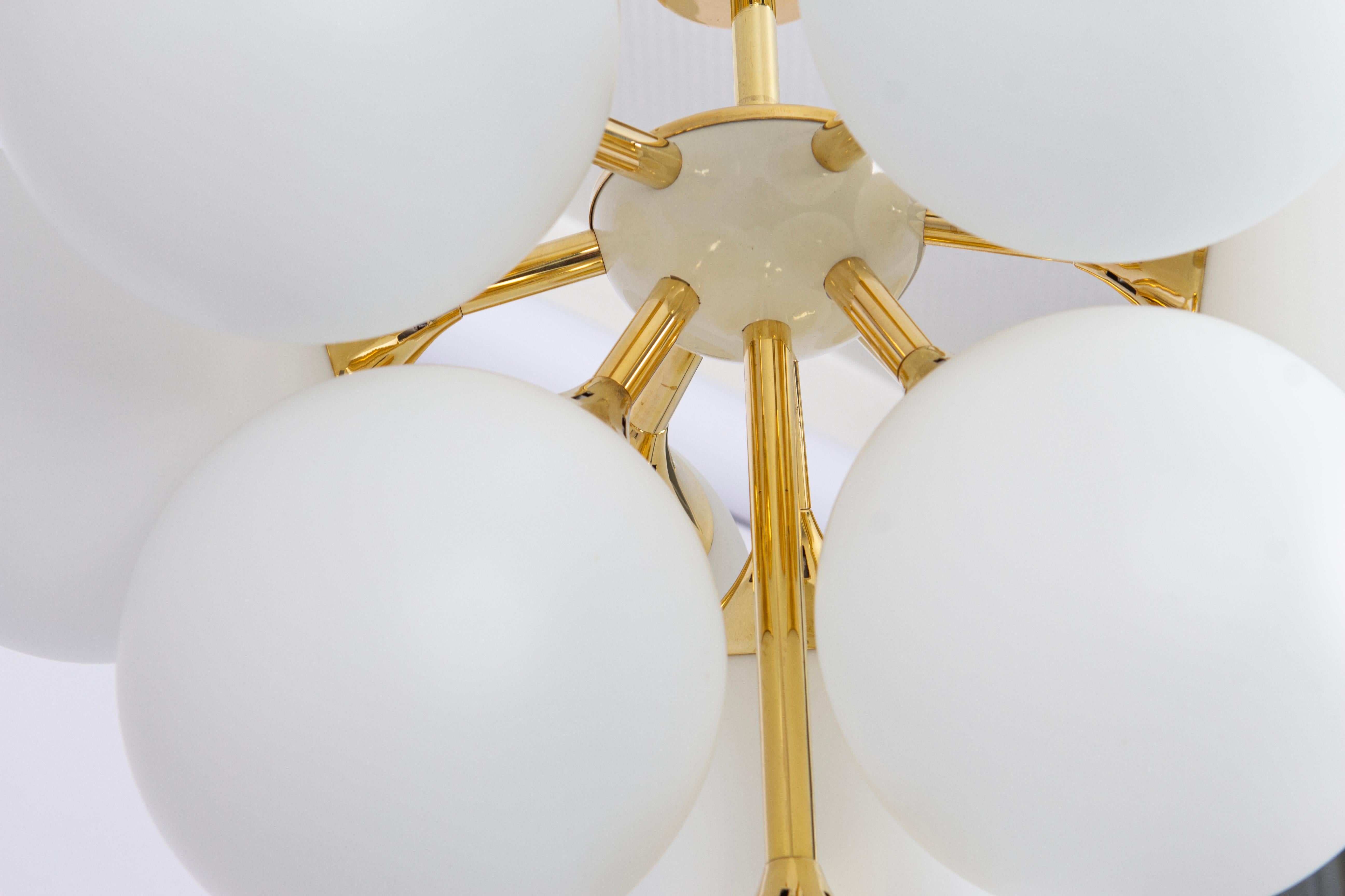 Large Stunning Kaiser Sputnik Opal Glass Globes Chandelier, Germany, 1970s For Sale 2