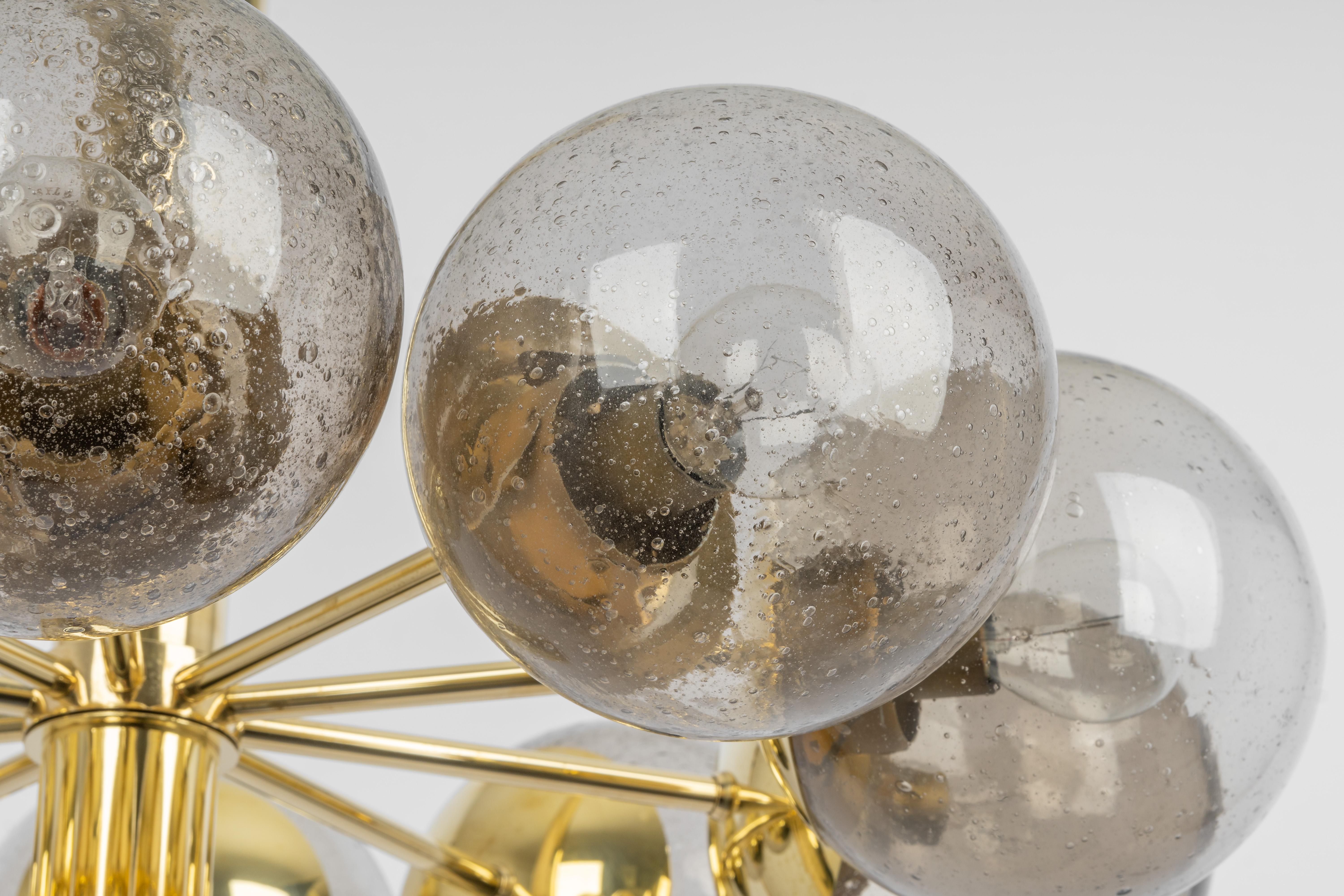 Large Stunning Kaiser Sputnik smoked Glass Globes Chandelier, Germany, 1970s In Good Condition For Sale In Aachen, NRW