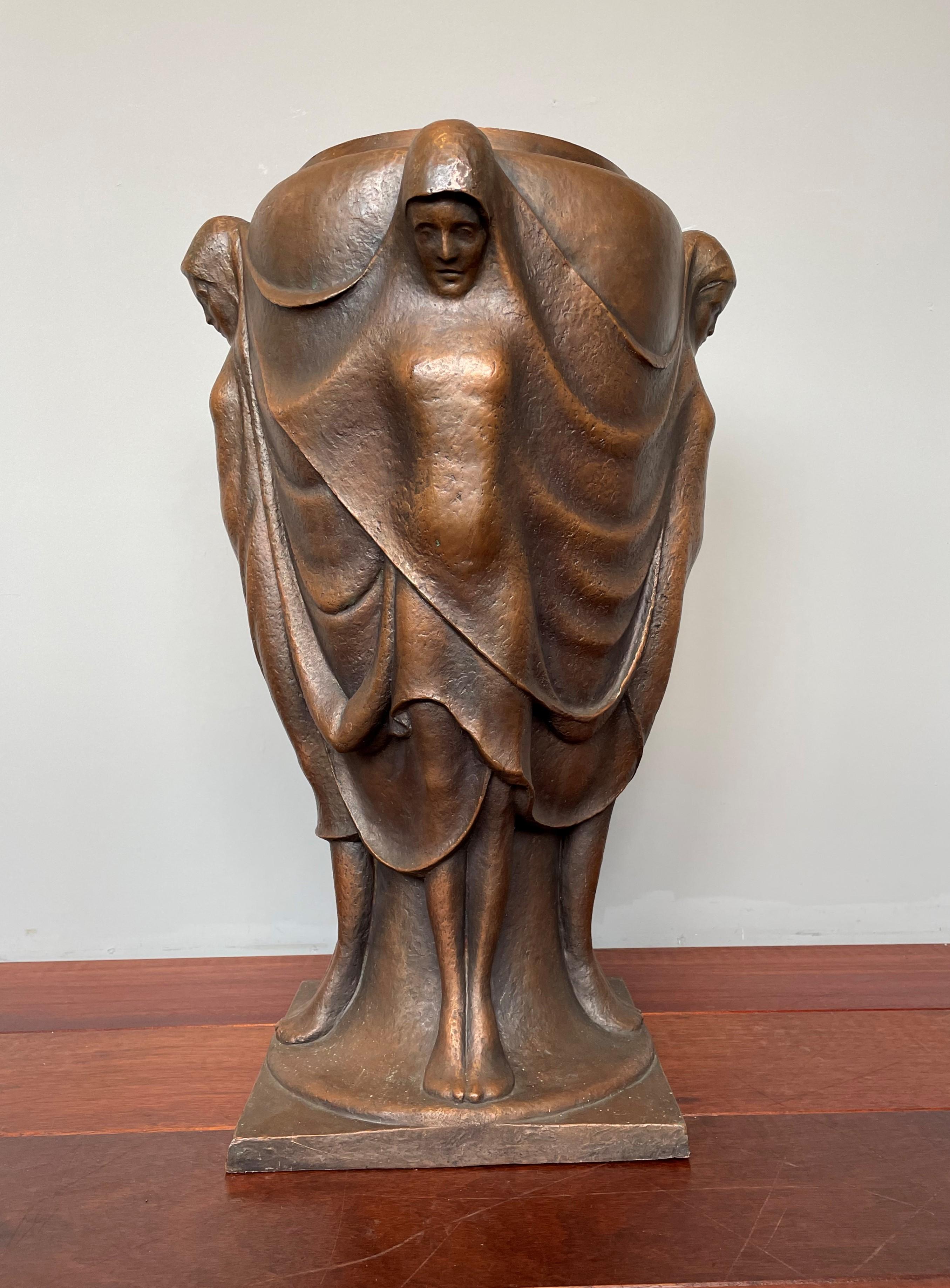 Large & Stunning Mid-Century Modern Work of Art Bronze Vase w. Female Sculptures In Good Condition For Sale In Lisse, NL