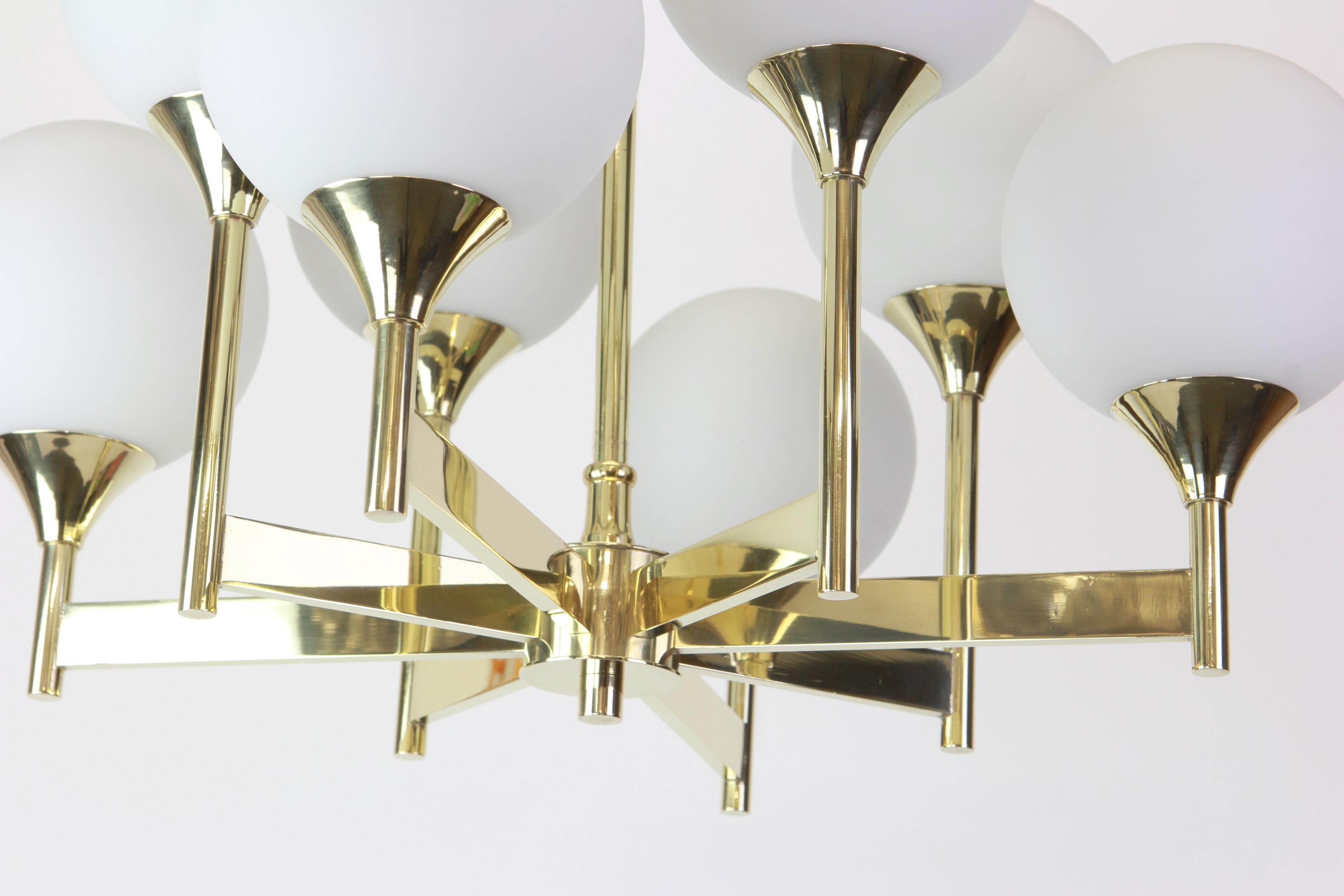 Mid-Century Modern Large Stunning Sputnik Chandelier by Kaiser, Germany, 1970s For Sale