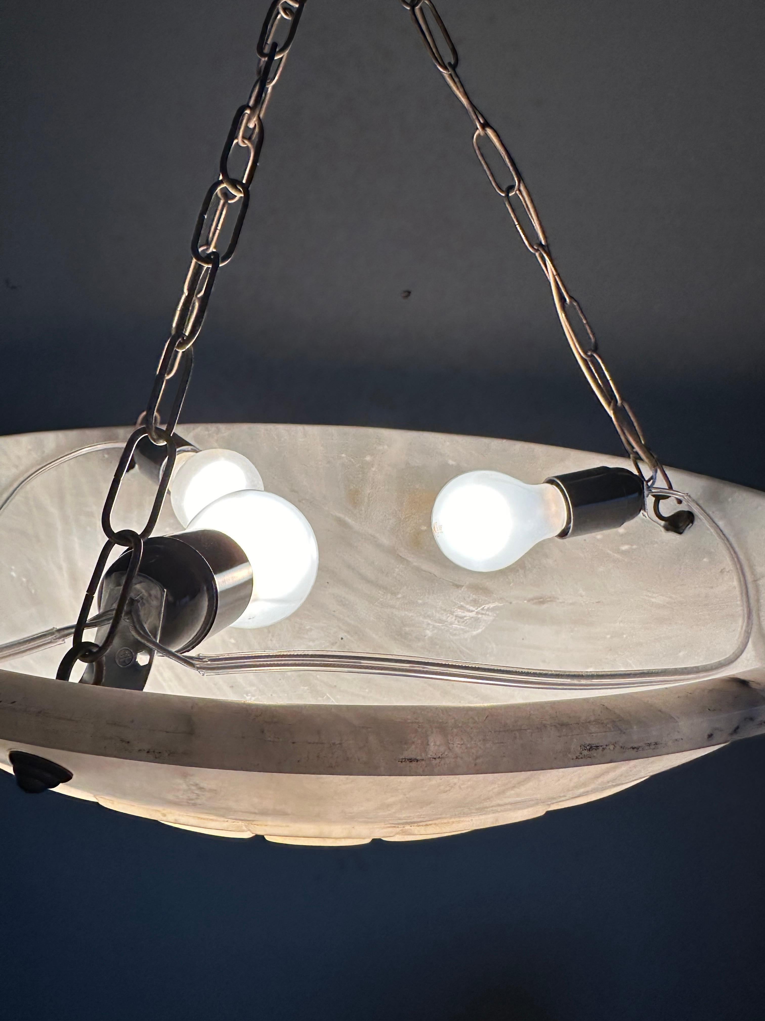 Große & stilvolle Design Weiße Adern Art Deco Alabaster Pendelleuchte / Kronleuchter im Angebot 4