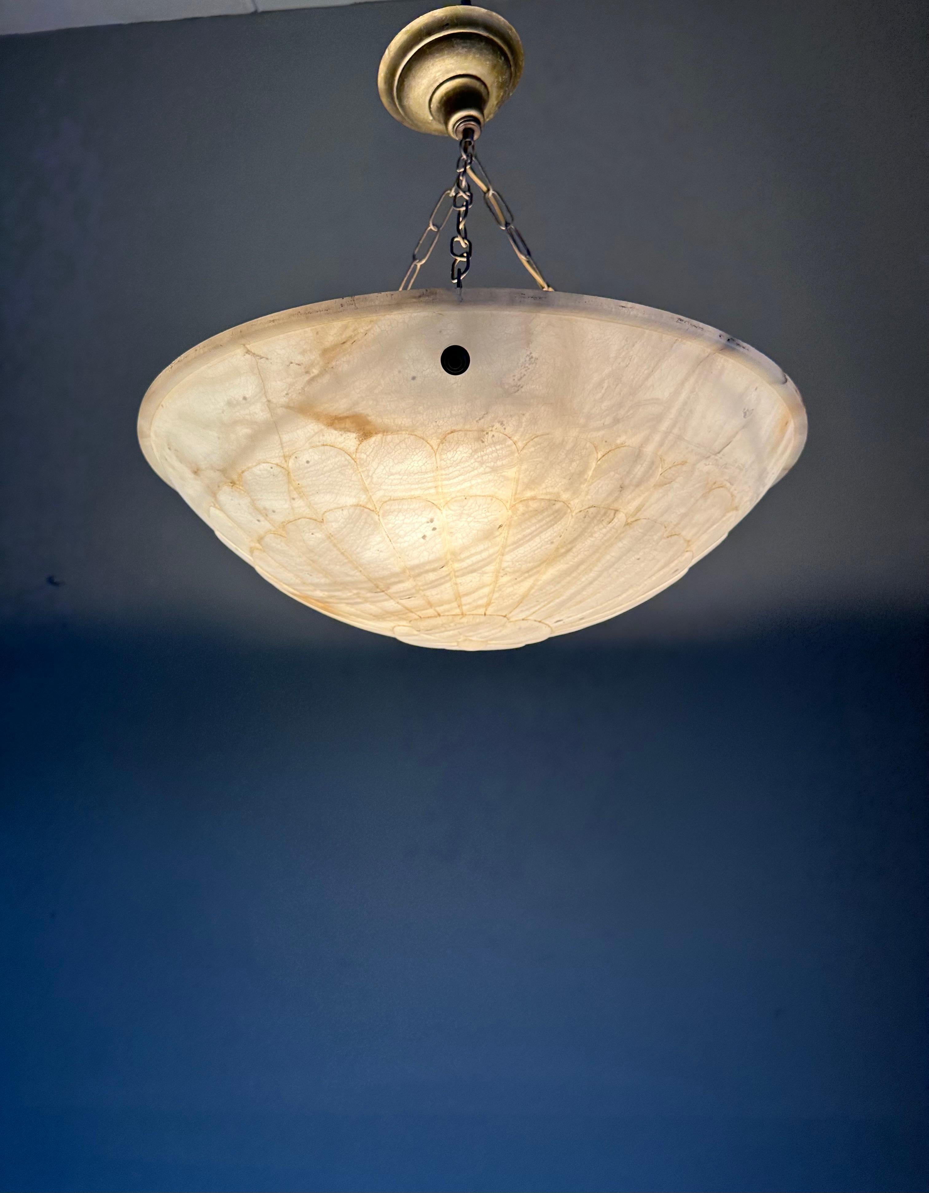 Große & stilvolle Design Weiße Adern Art Deco Alabaster Pendelleuchte / Kronleuchter im Angebot 10