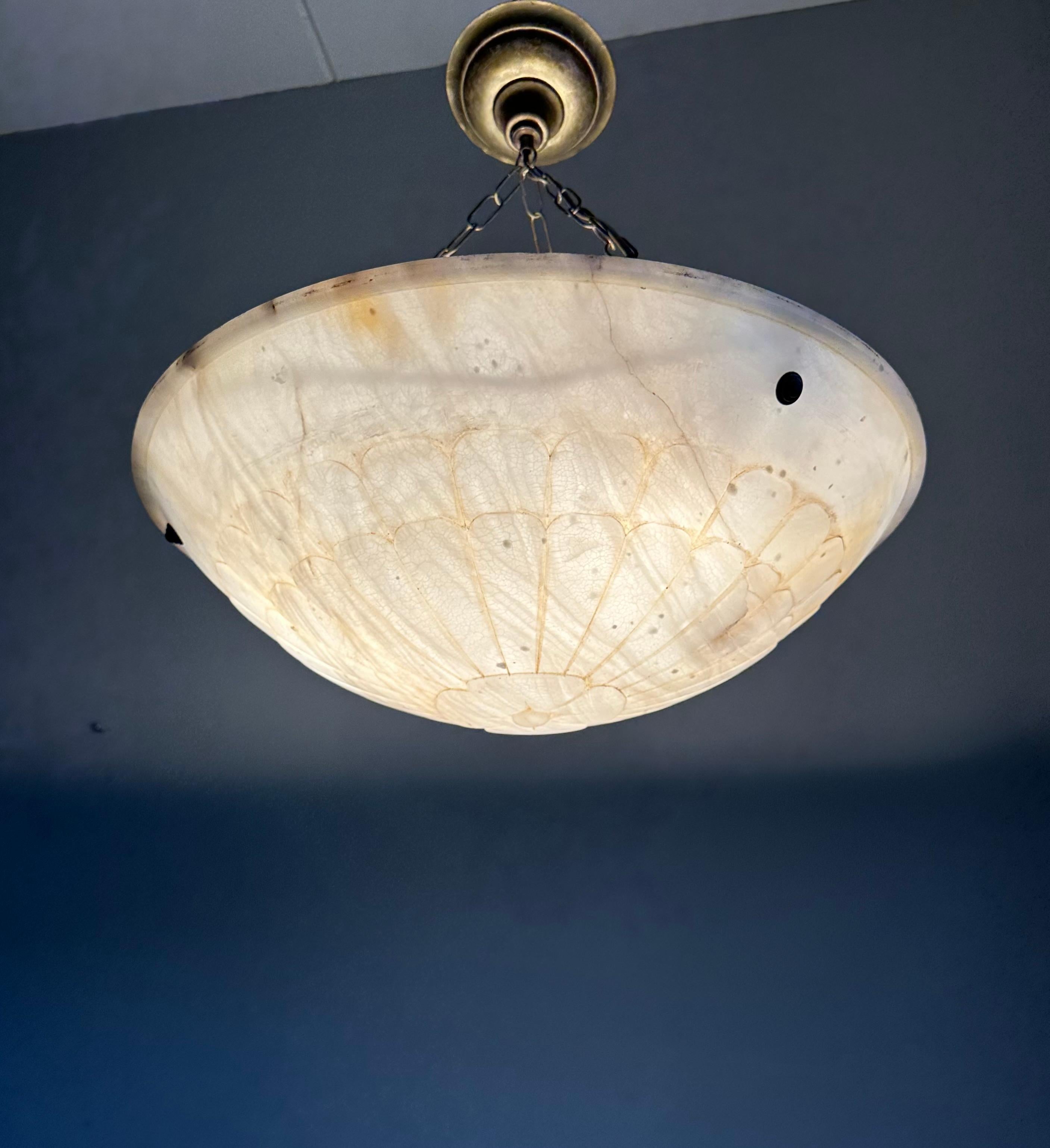 Große & stilvolle Design Weiße Adern Art Deco Alabaster Pendelleuchte / Kronleuchter im Angebot 11
