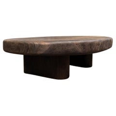 Mesa Grande de Madera de Suar Acabado Espresso, Detalles Tallados a Mano, Moderno Orgánico