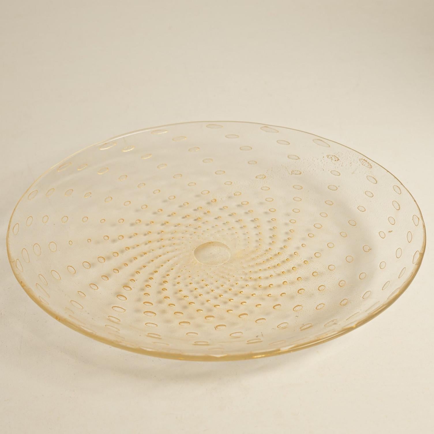 Vaso e piatto grande con piede in rosa cipria sommerso di Murano, Pallottoliere in vendita 3