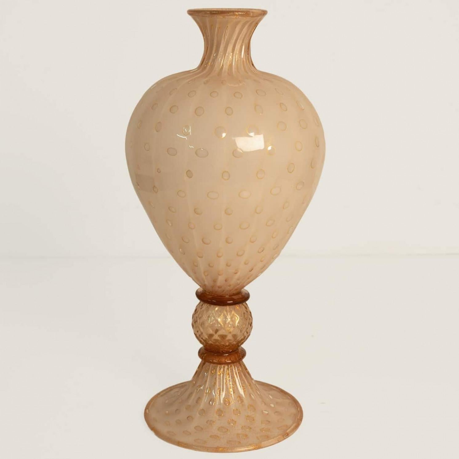 Gran Jarrón y Plato con Pie de Crema Rosa Sumergido-Balloton, Murano Moderno de mediados de siglo en venta