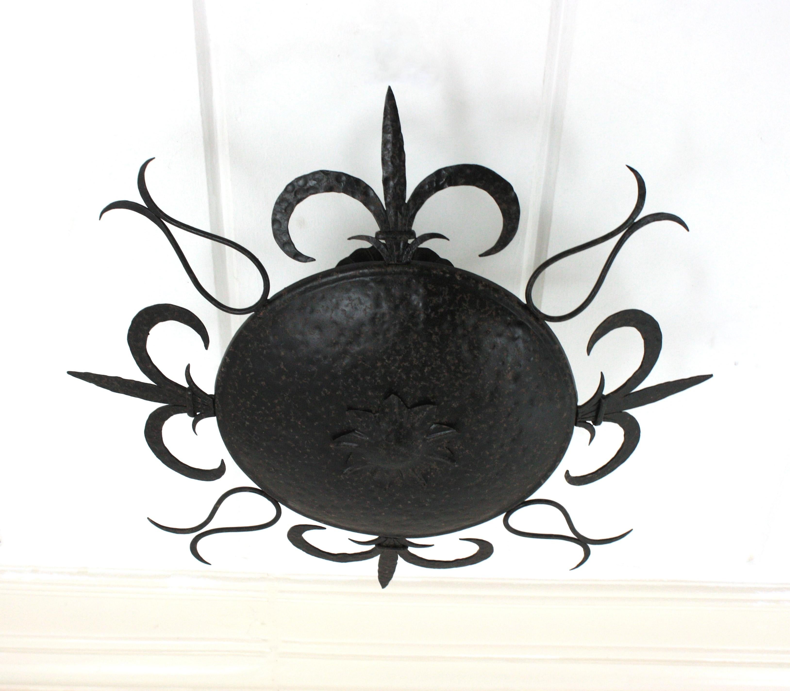 20th Century Large Sunburst Ceiling Light Fixture in Wrought Iron, Fleur de Lys Motifs, 1940s For Sale