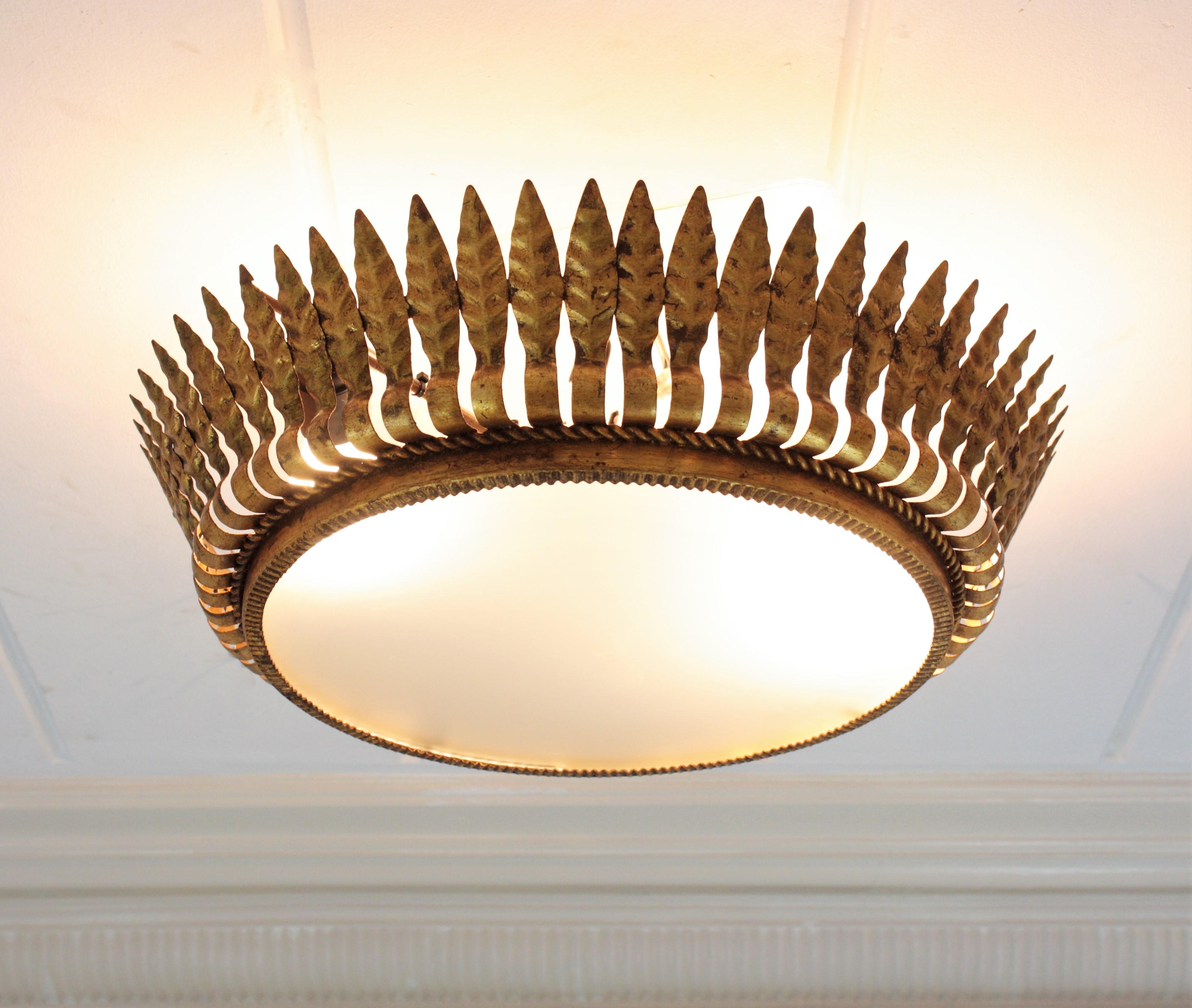 20th Century Spanish Large Sunburst Crown Leafed Light Fixture in Gilt Metal For Sale