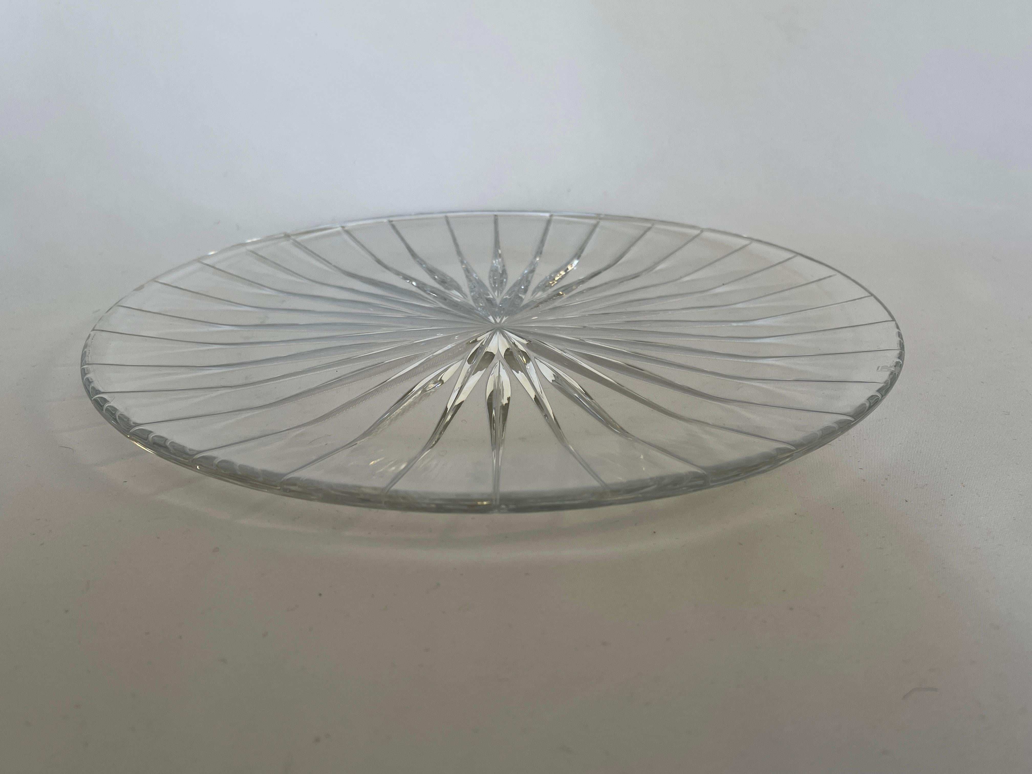 Unknown Large Sunburst Design Cut Glass Starburst Round Serving Platter Plate For Sale