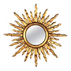 Großer Sunburst-Spiegel aus vergoldetem Eisen, 1950er Jahre