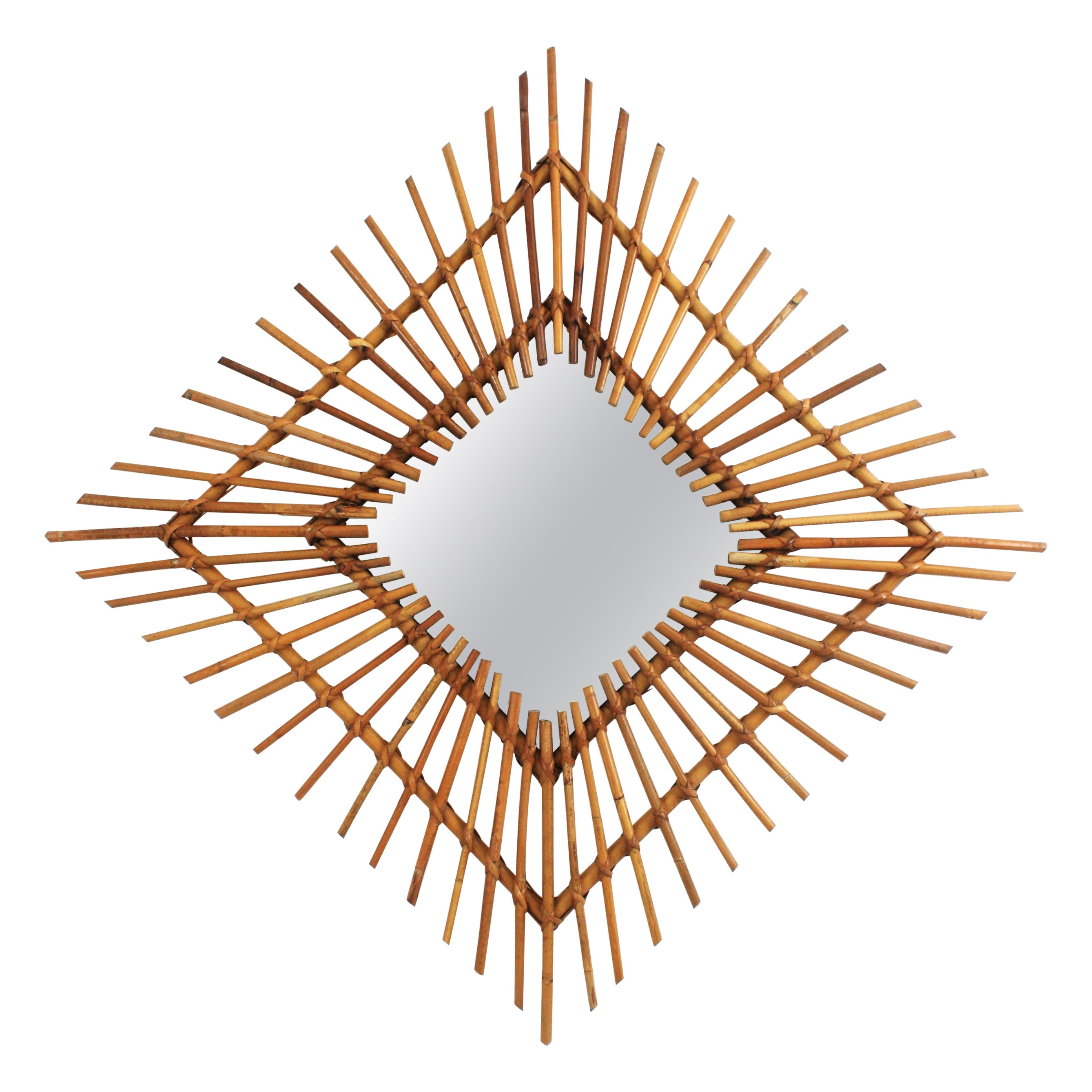Grand miroir mural Sunburst Rhombus en rotin, Espagne, années 1960