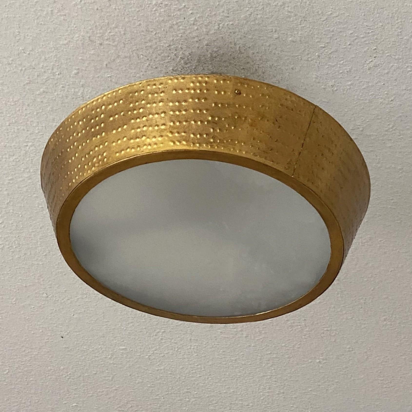 Large Sunburst  Plafonnier en fer forgé et verre oplascent, Espagne, années 1950 Bon état - En vente à Frankfurt am Main, DE