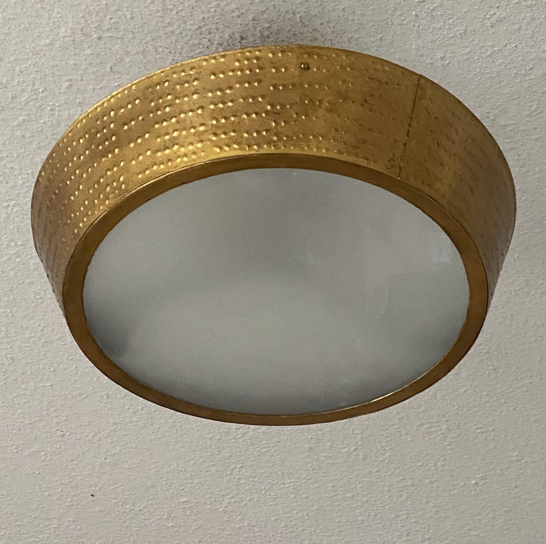 20ième siècle Large Sunburst  Plafonnier en fer forgé et verre oplascent, Espagne, années 1950 en vente