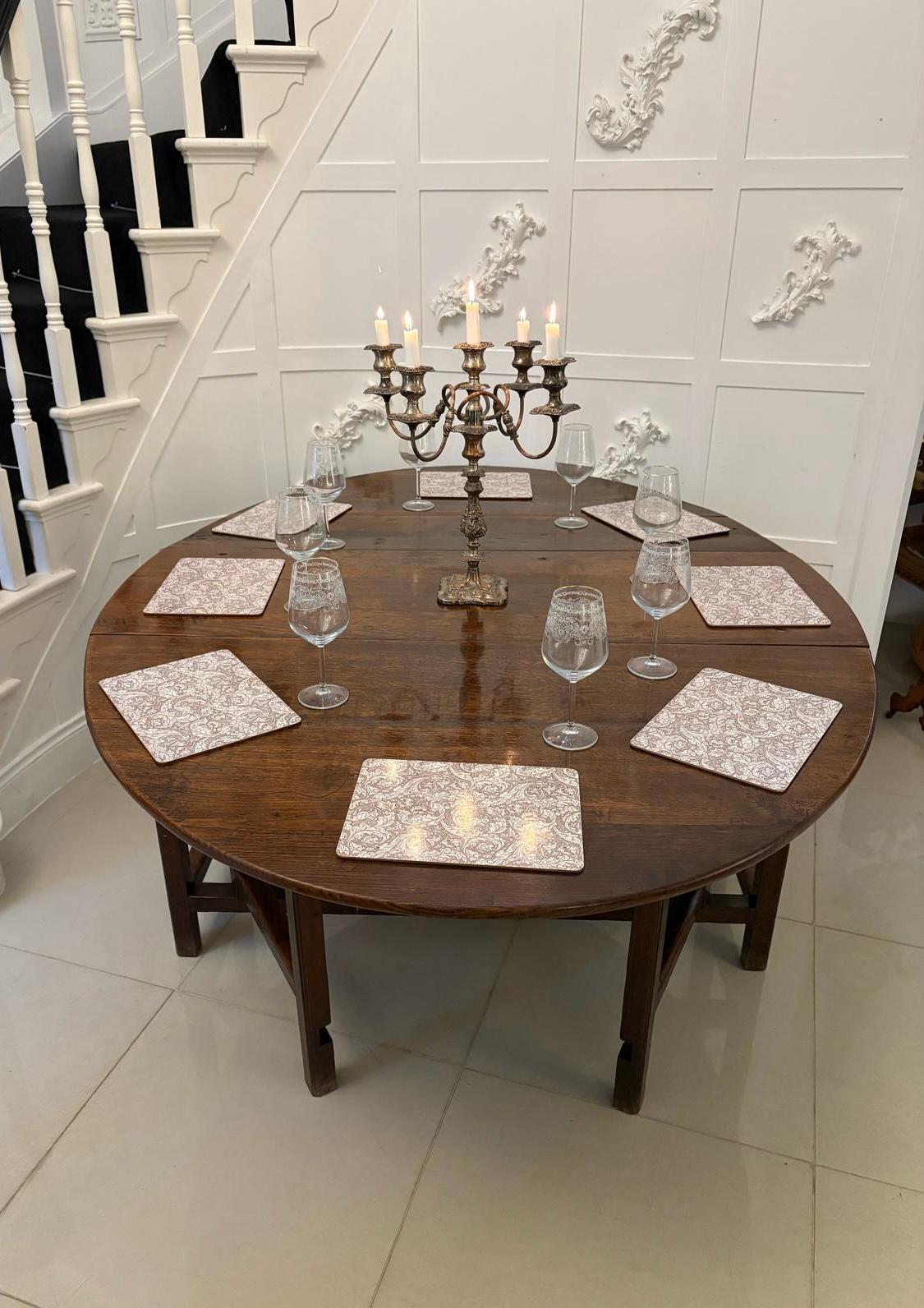 Anglais Grande table de salle à manger d'antiquités en chêne du 17ème siècle de superbe qualité en vente