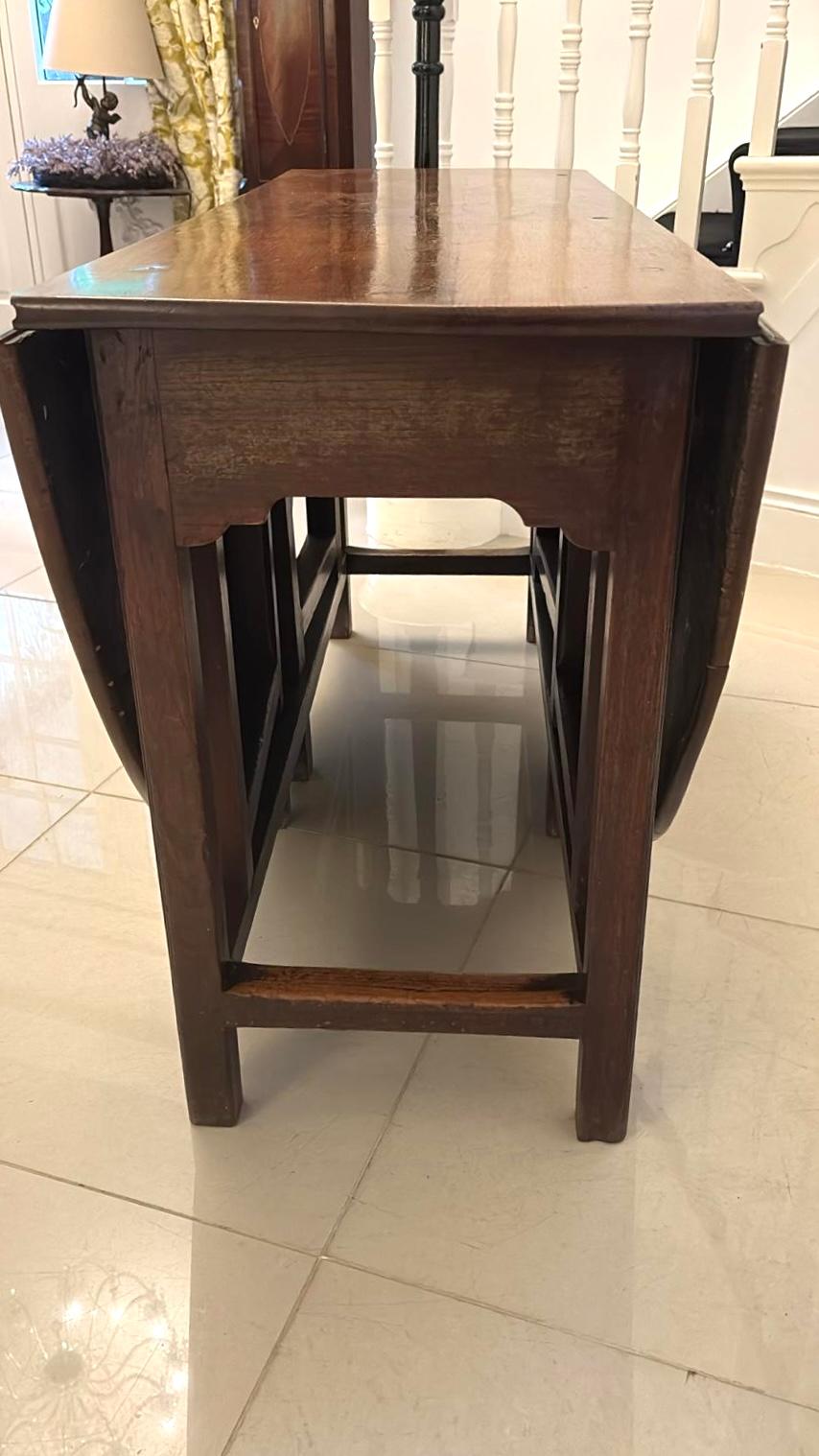 Chêne Grande table de salle à manger d'antiquités en chêne du 17ème siècle de superbe qualité en vente