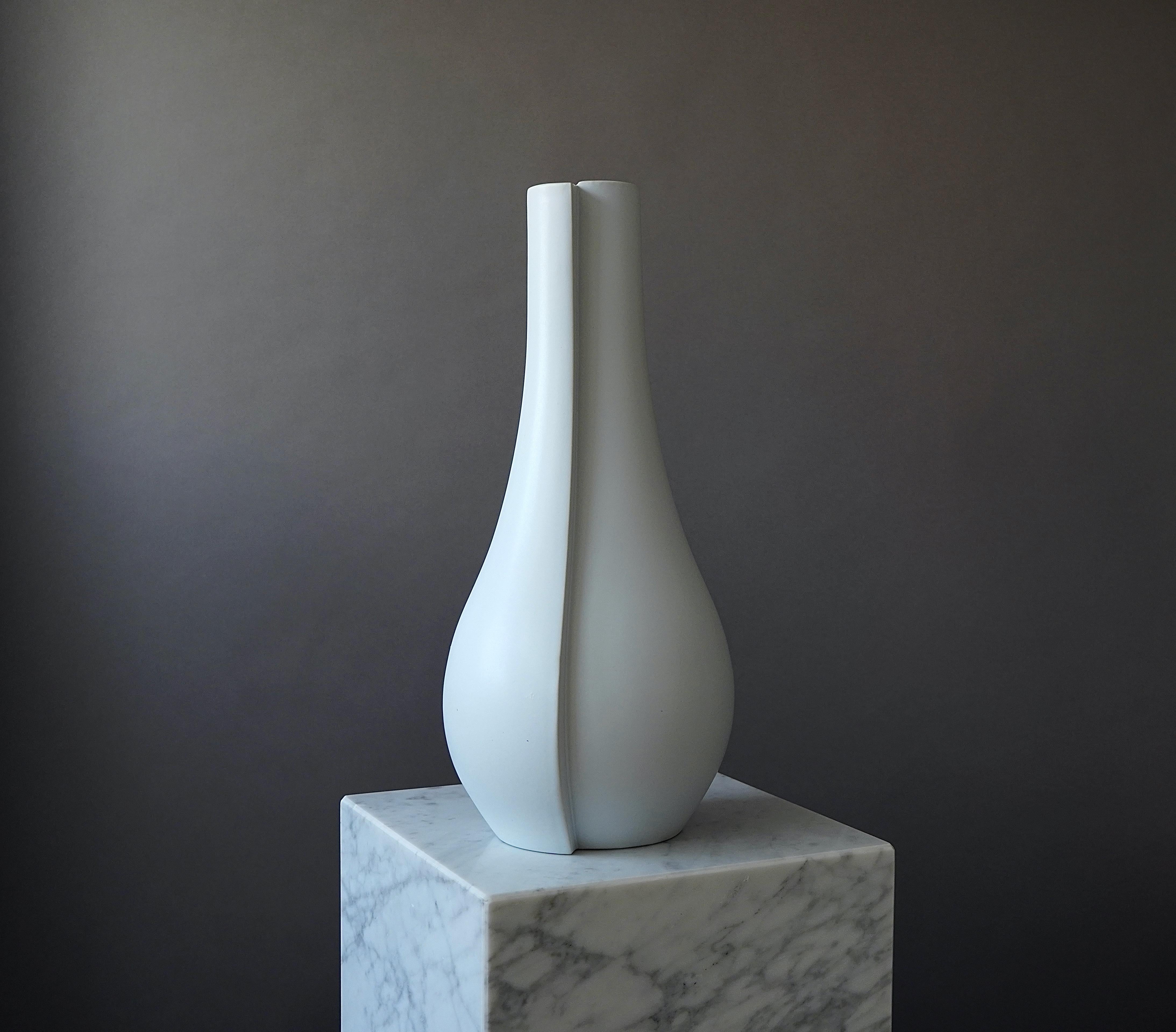 Scandinavian Modern Large 'Surrea' Vase by Wilhelm Kåge for Gustavsberg Studio, Sweden, 1940s For Sale
