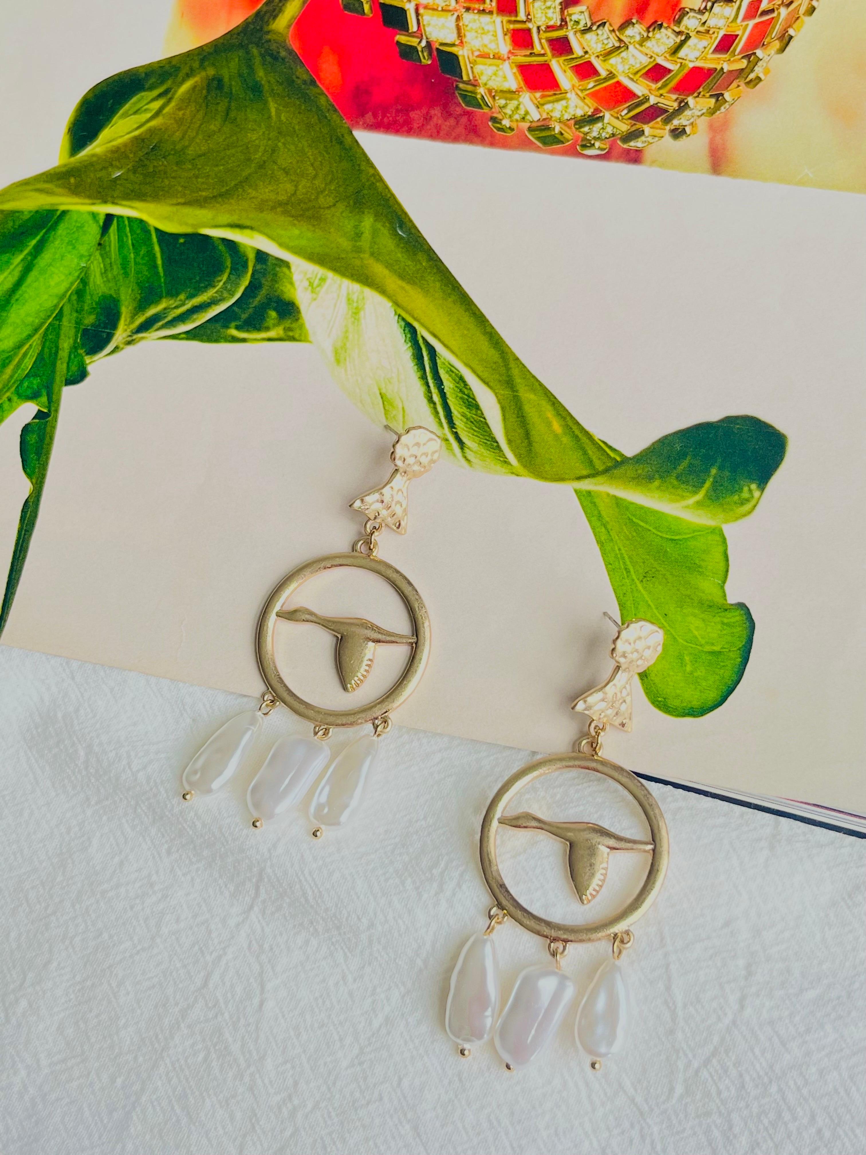 Large Swan Goose Openwork White Irregular Tassel Pearls Drop Pierced Earrings In New Condition For Sale In Wokingham, England