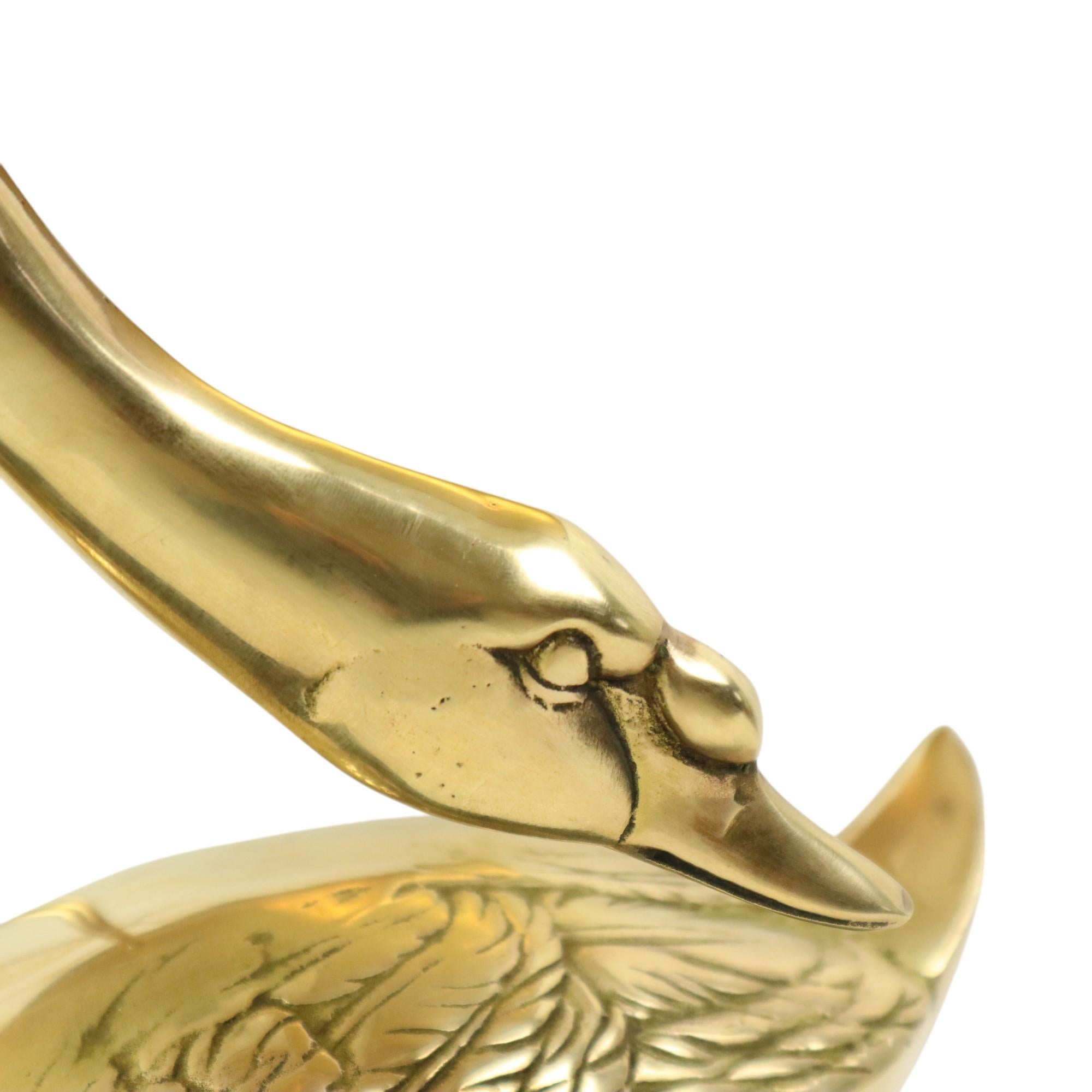 Cast Large Swan Lamp Hollywood Regency Table Lamp Regina Italy 58cm For Sale