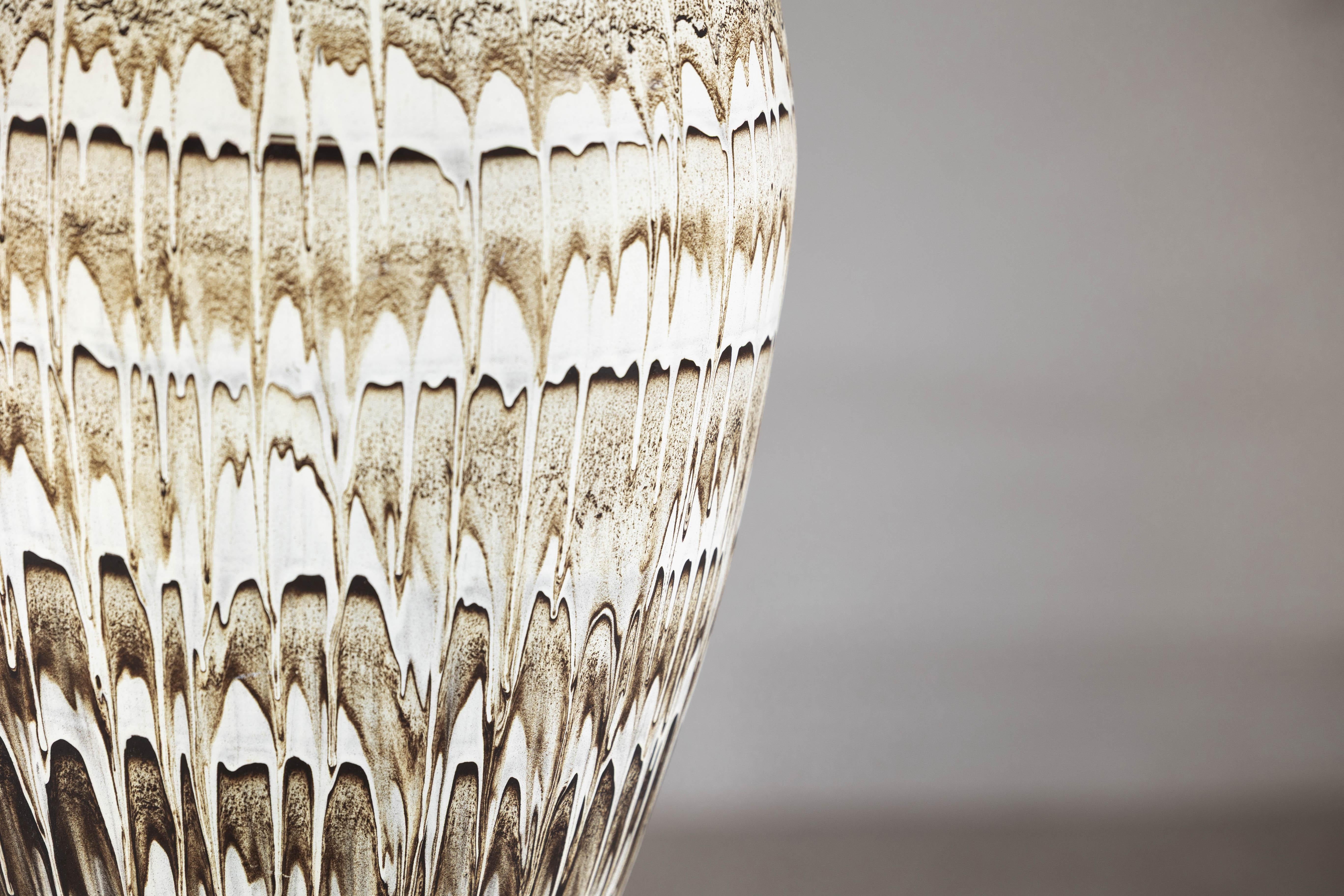 Grande jardinière en céramique de style Swankhalok avec motif de glaçure trempée en vente 3