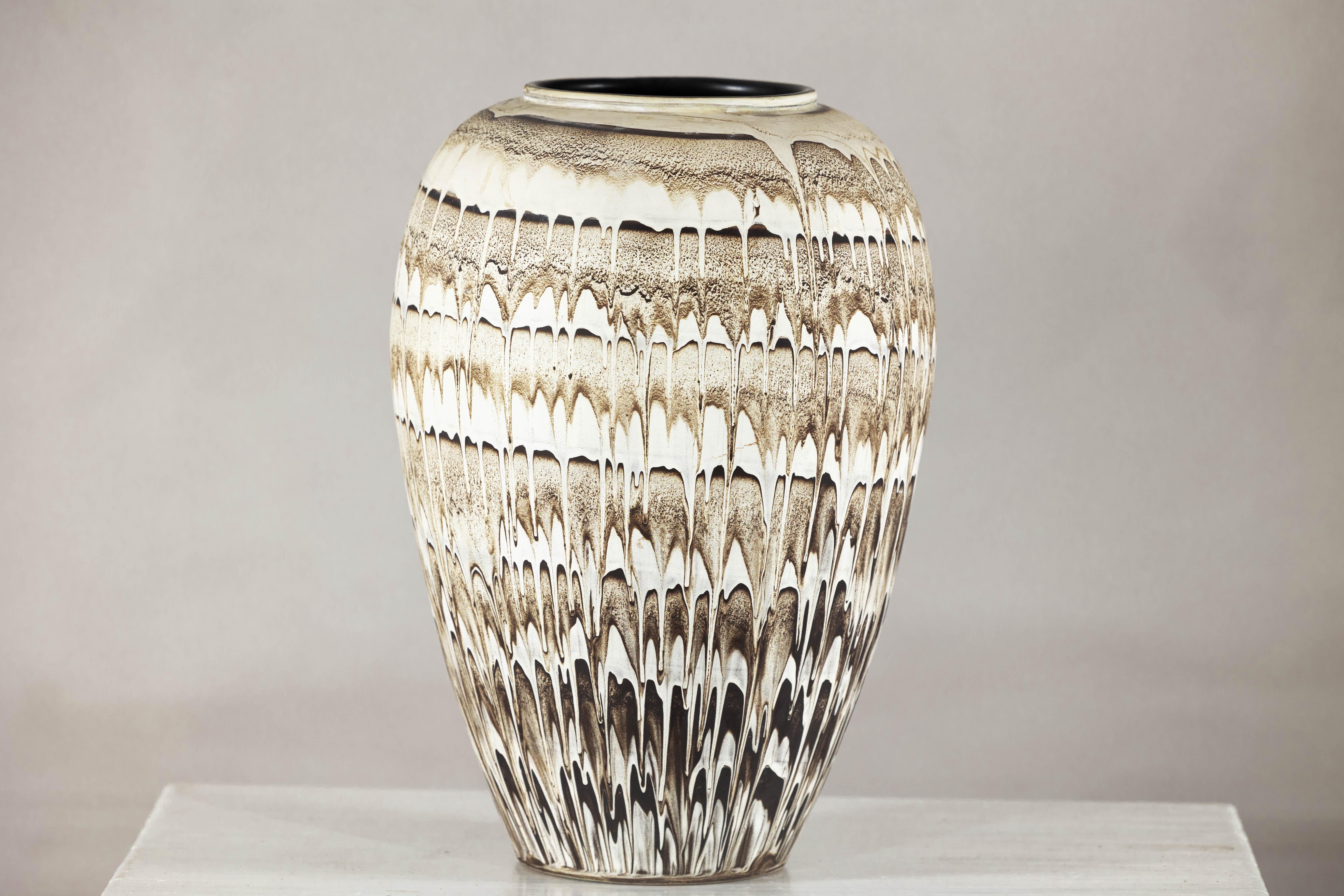 Grande jardinière en céramique de style Swankhalok avec motif de glaçure trempée en vente 7