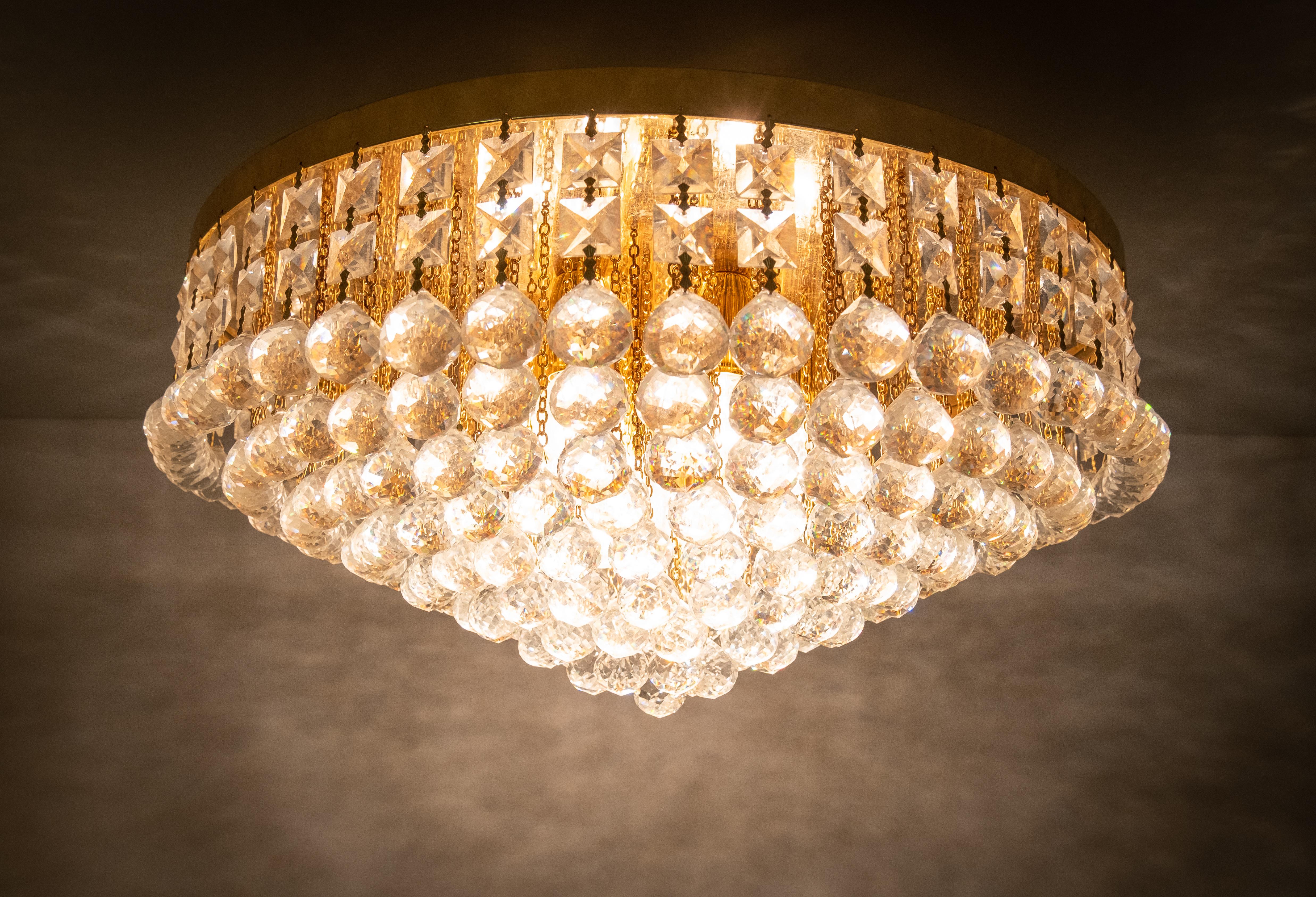 Large Swarovski Chrystal Ball Chandelier, 1970s For Sale 4