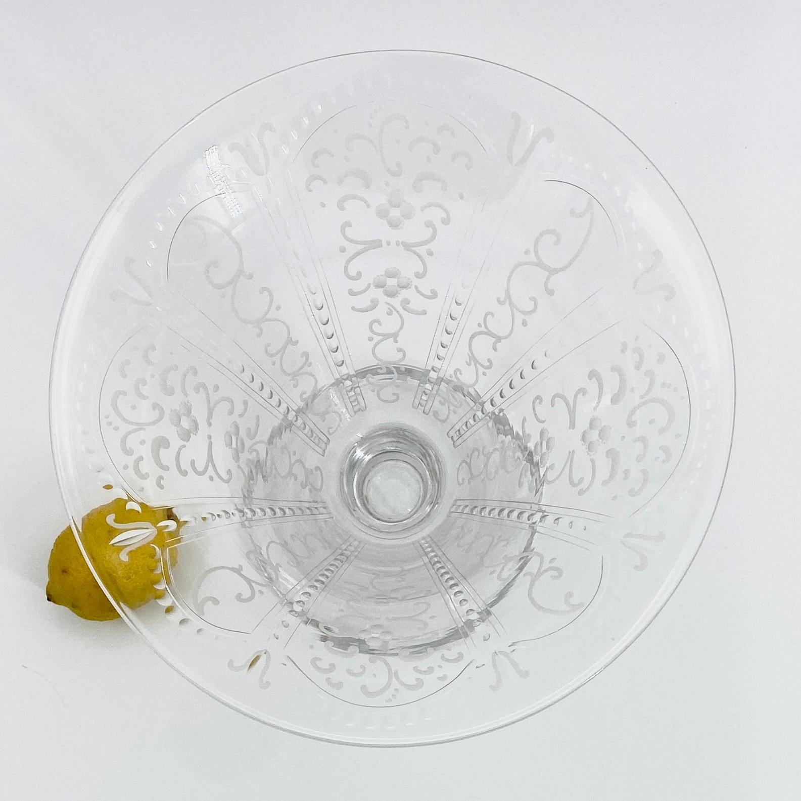 Grand vase suédois Art Déco Trumpet Kosta Boda en cristal, signé Kosta 54 en vente 2