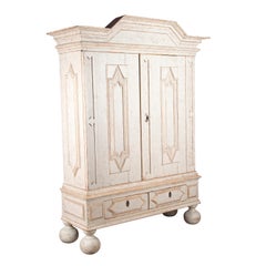 Grande armoire baroque suédoise