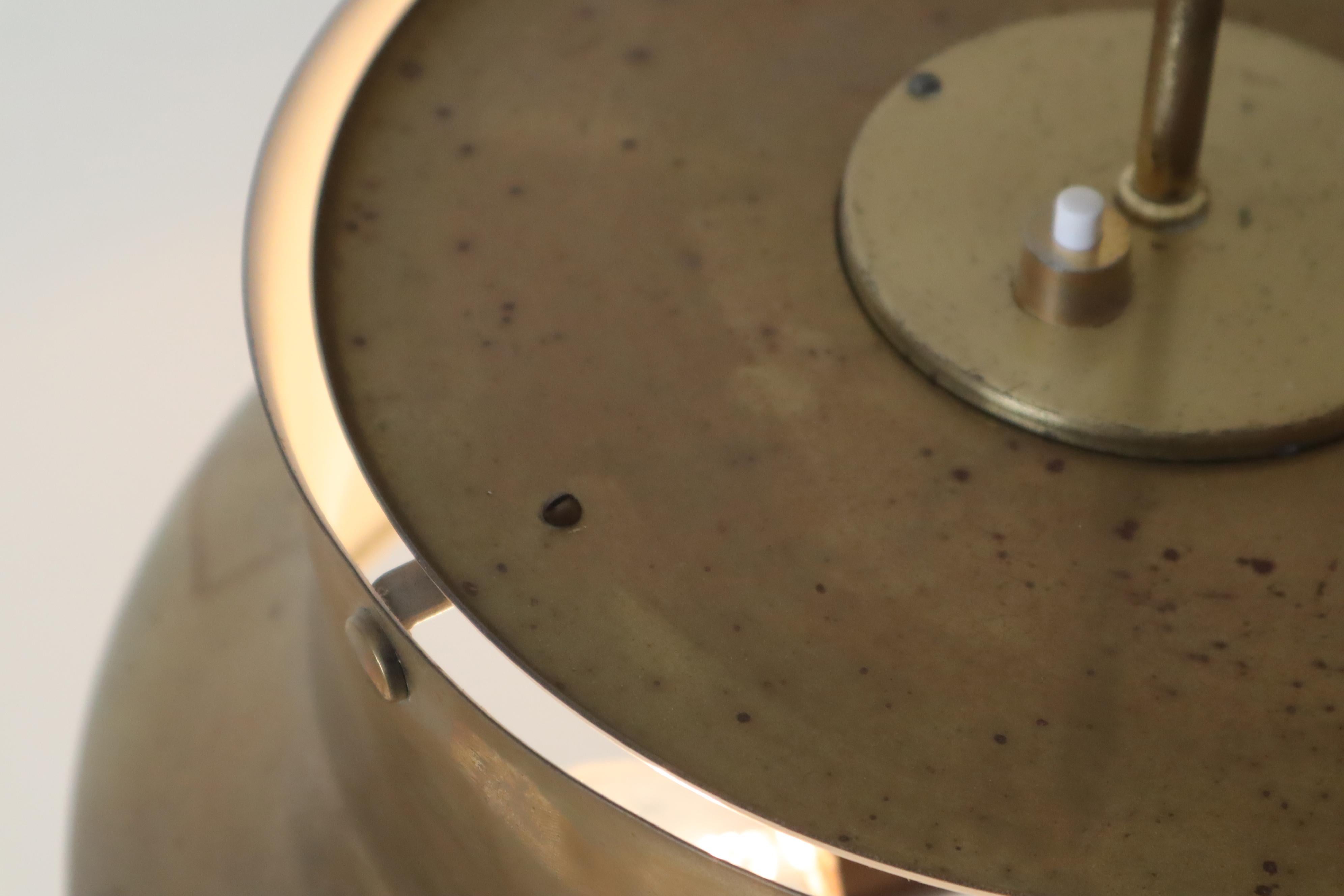 Grand pendentif suédois Bumling en laiton par Anders Pherson pour Atelje Lyktan en vente 3