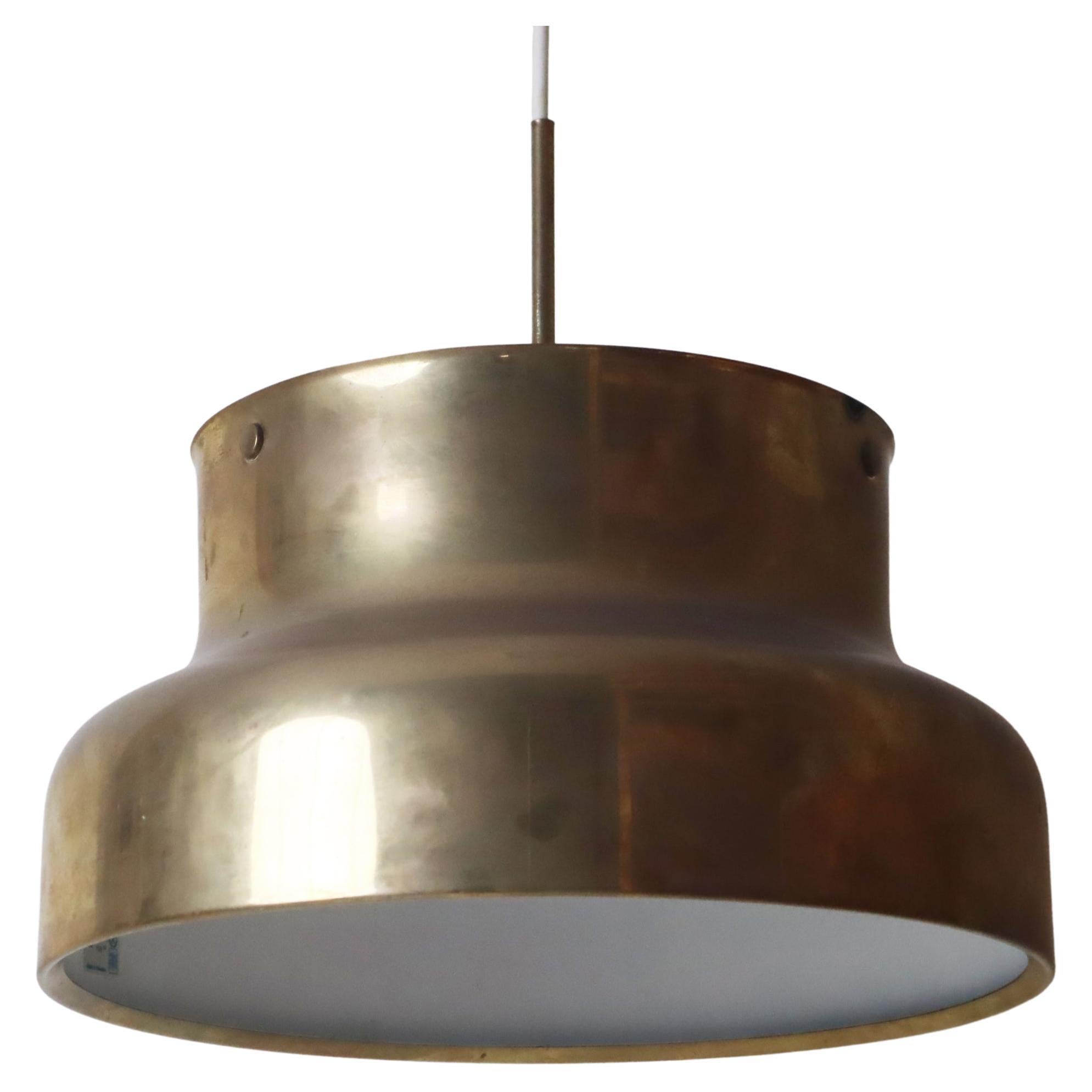 Grande pendente svedese in ottone Bumling di Anders Pherson per Atelje Lyktan