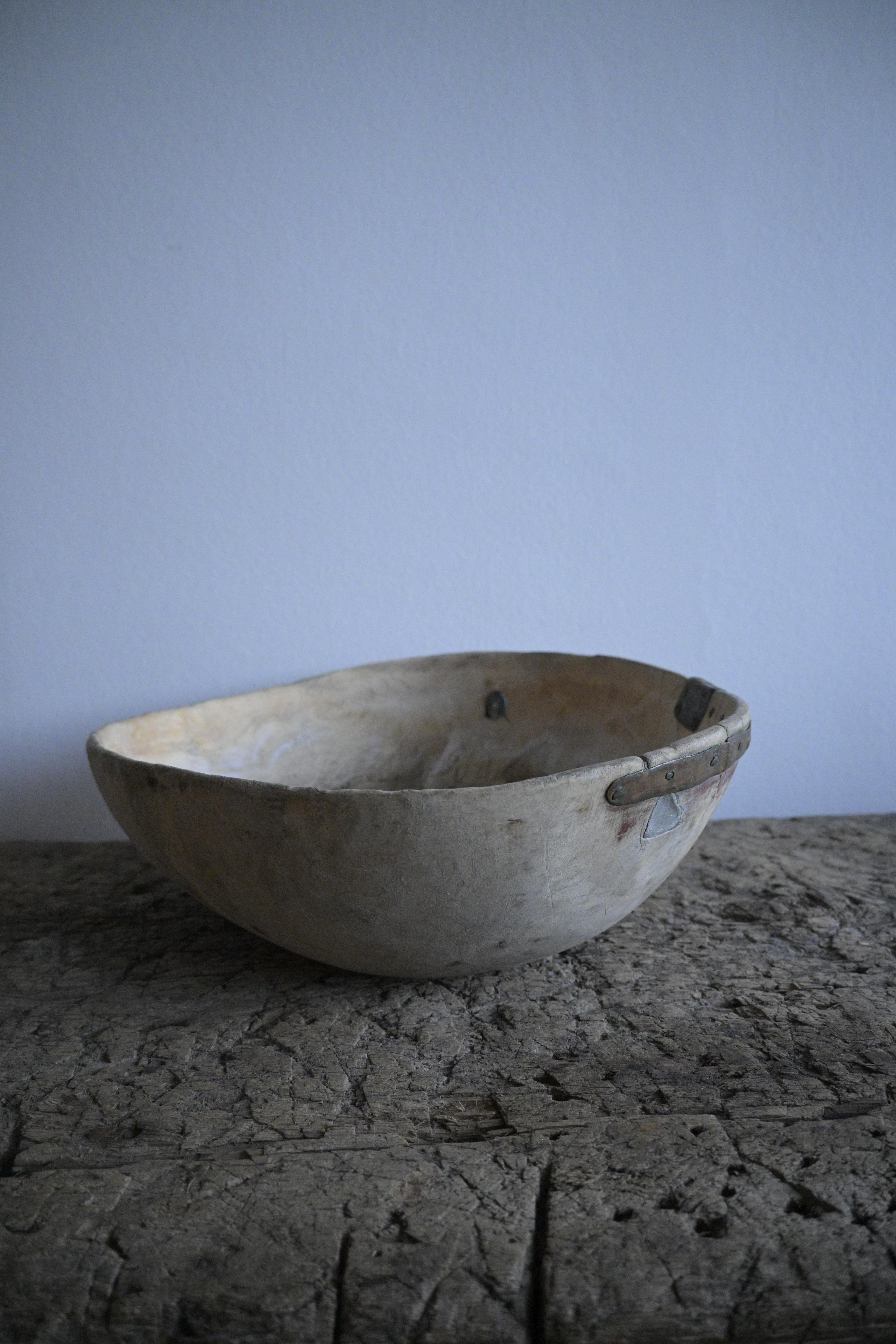 Scandinavian Modern Large Swedish Burl Birch Bowl cirka 1780-1830s For Sale