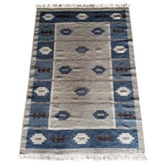 Gran alfombra sueca de tejido plano rölakan Svensk Hemslöjd, firmada SH, Suecia Años 50