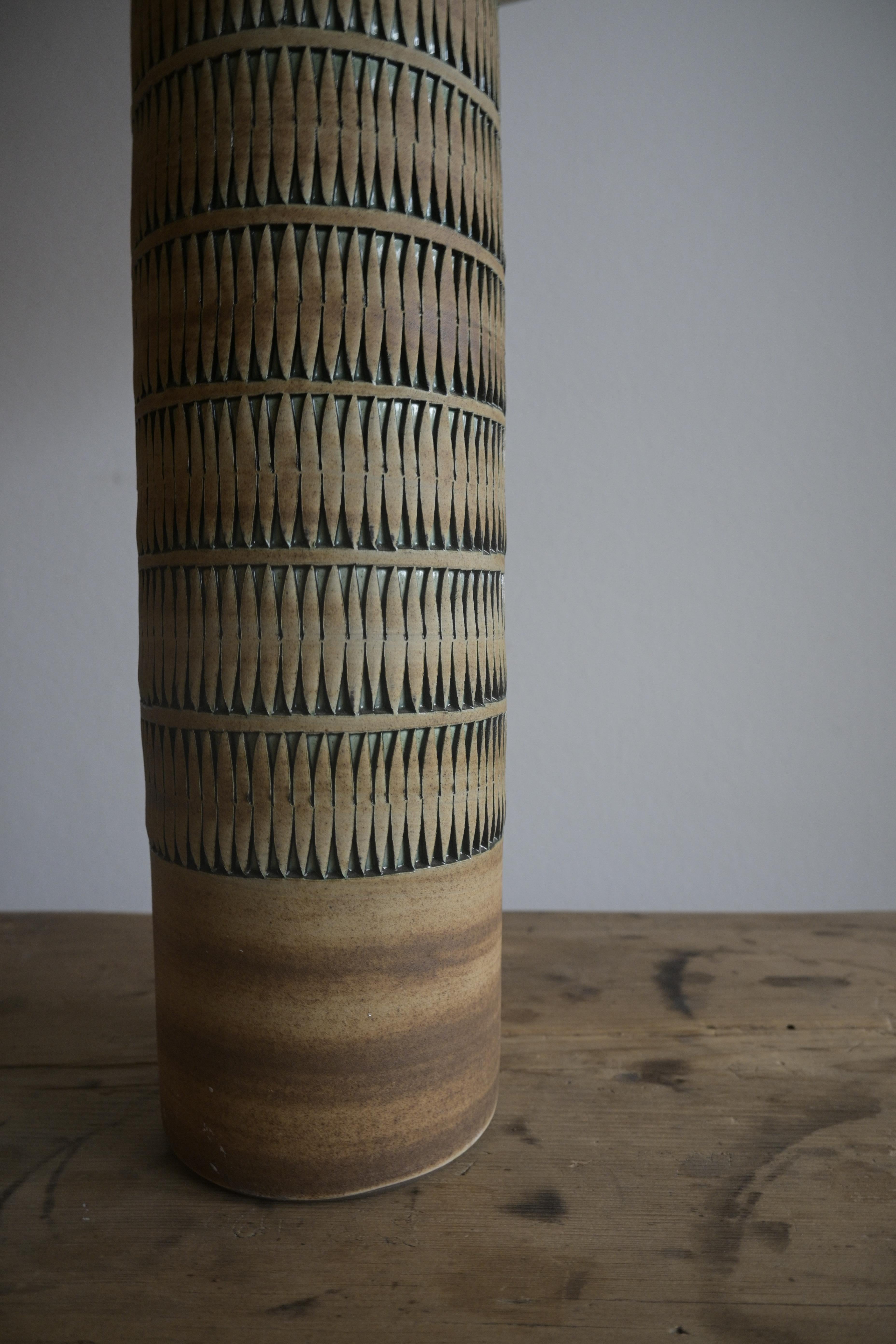 Large Swedish Floor Lamp by Tomas Anagrius, circa 1965-70, for Alingsås Keramik In Excellent Condition For Sale In Farsta, SE