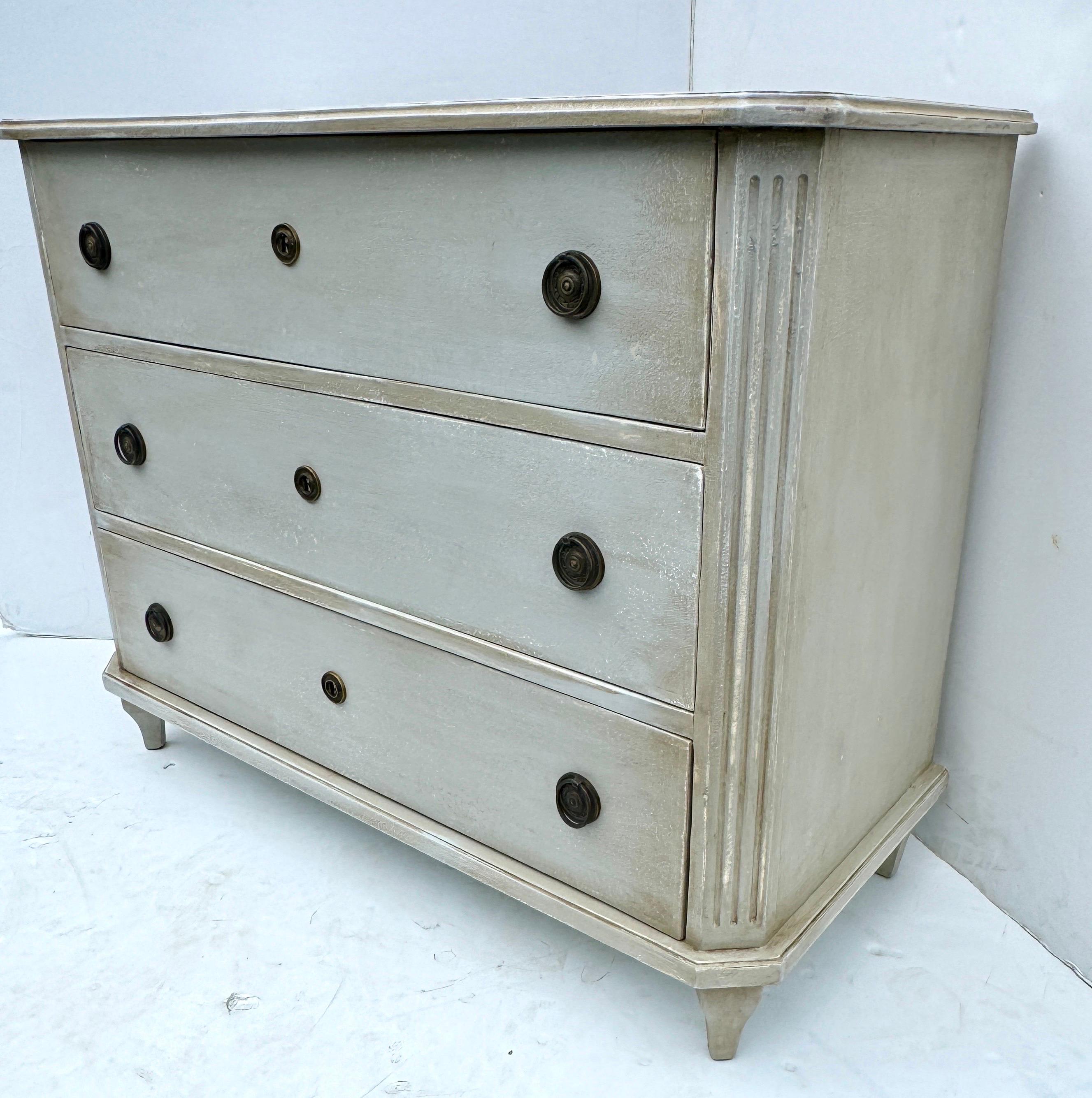 Large Swedish Gustavian Style Painted Chest of Drawers Bureau For Sale 1