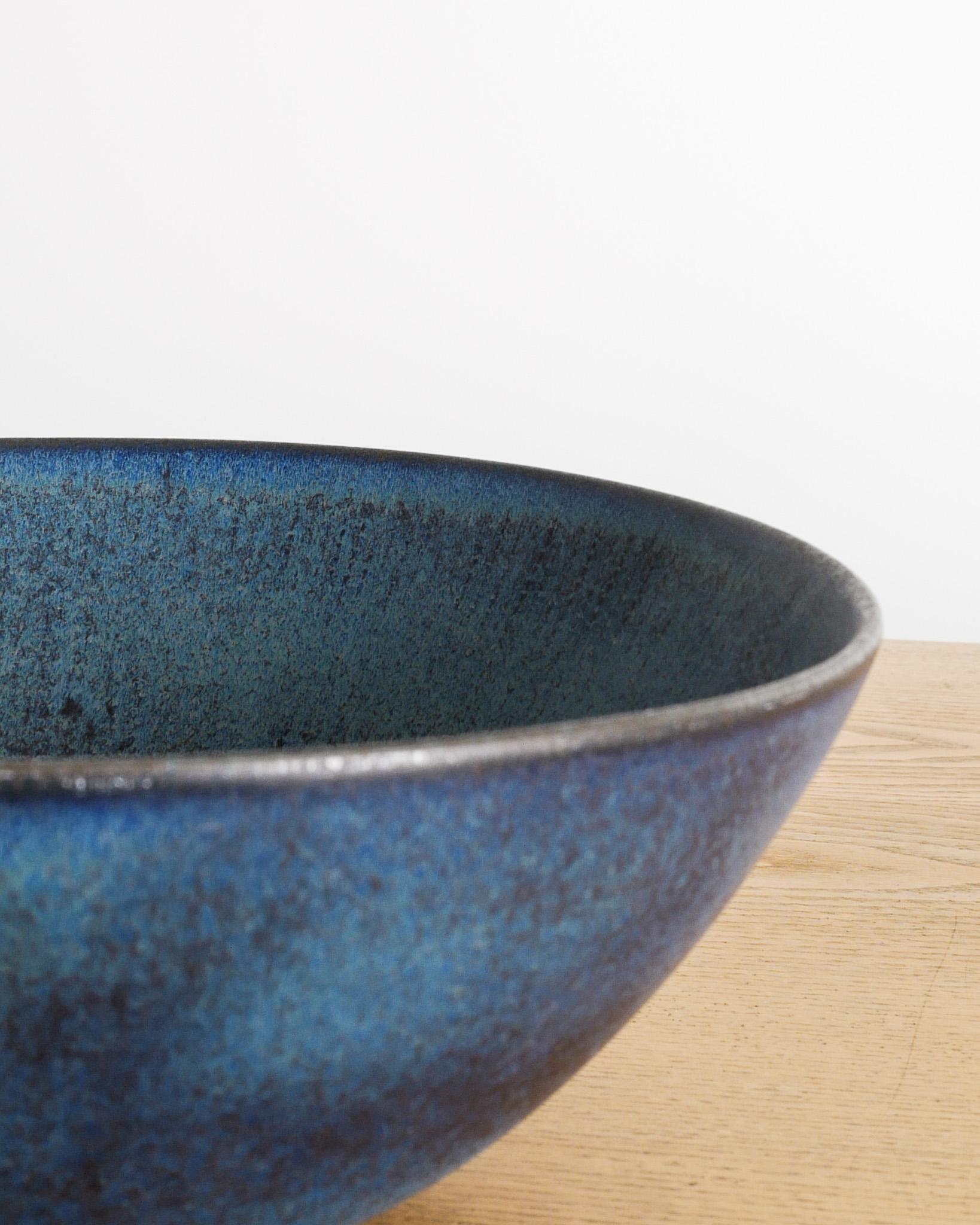 Large Swedish Mid Century Blue Stoneware Bowl by Stig Lindberg for Gustavsberg For Sale 1