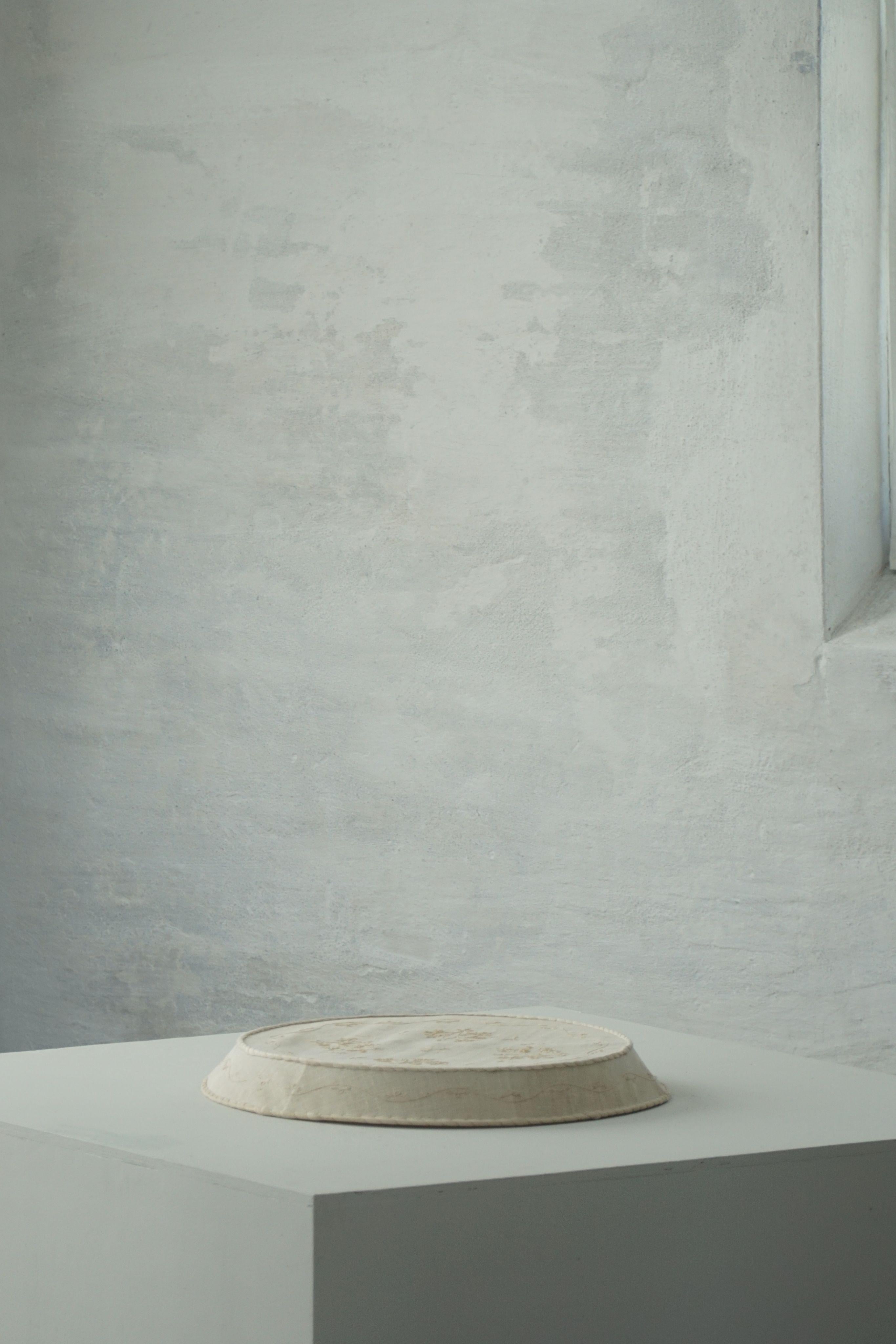 Large Swedish Mid Century Ceiling / Wall Sconce in Linen and Lace, Sweden, 1950s For Sale 3