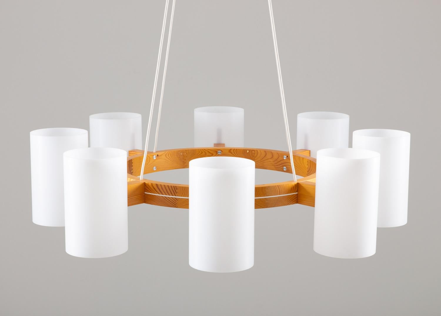 20th Century Large Swedish Midcentury Chandelier in Pine and Acrylic by Luxus