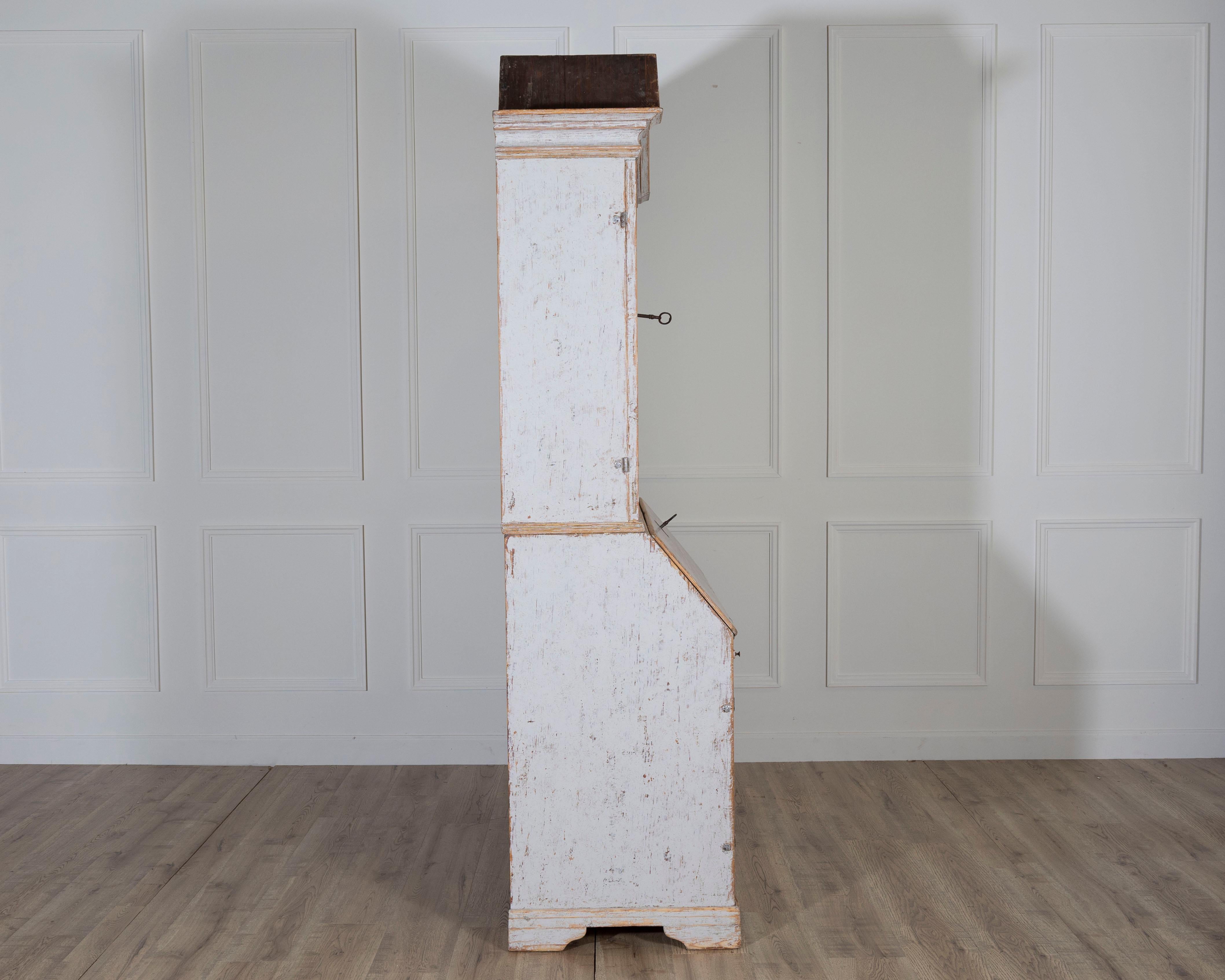 Large Swedish Painted Secretary from Värmland, Dated 1854 For Sale 5