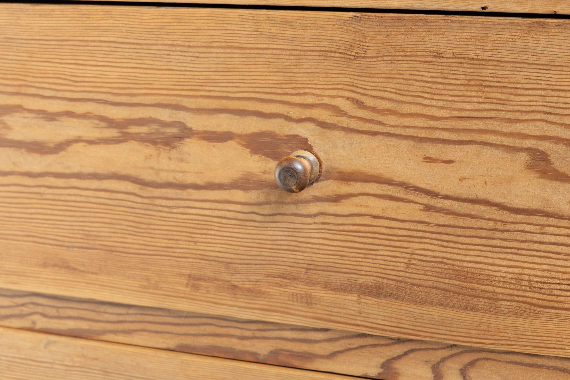 Pino Grande cassettiera in pino svedese in vendita