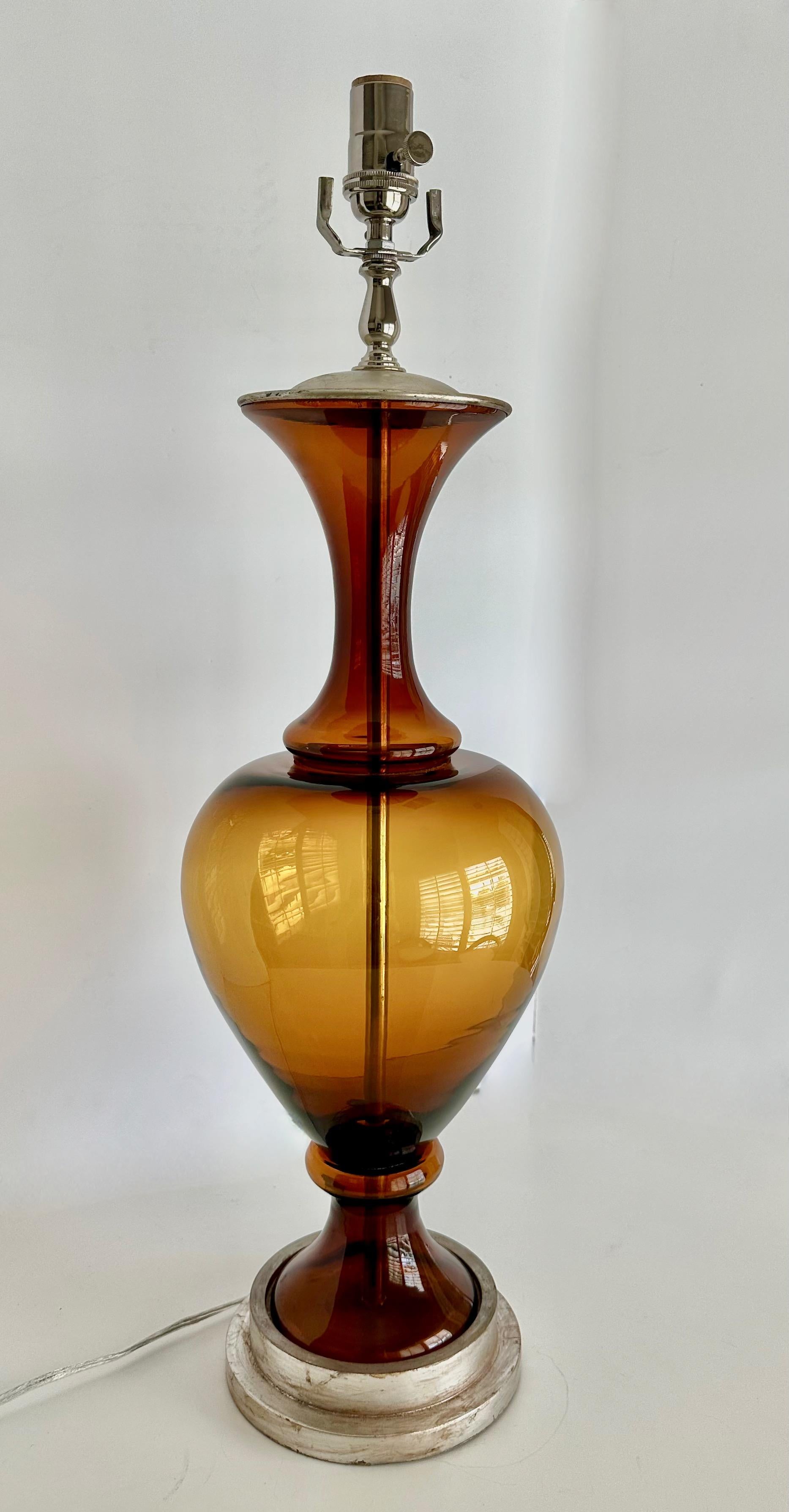 Large Swedish Root Beer Brown Glass Table Lamp In Good Condition For Sale In Palm Springs, CA