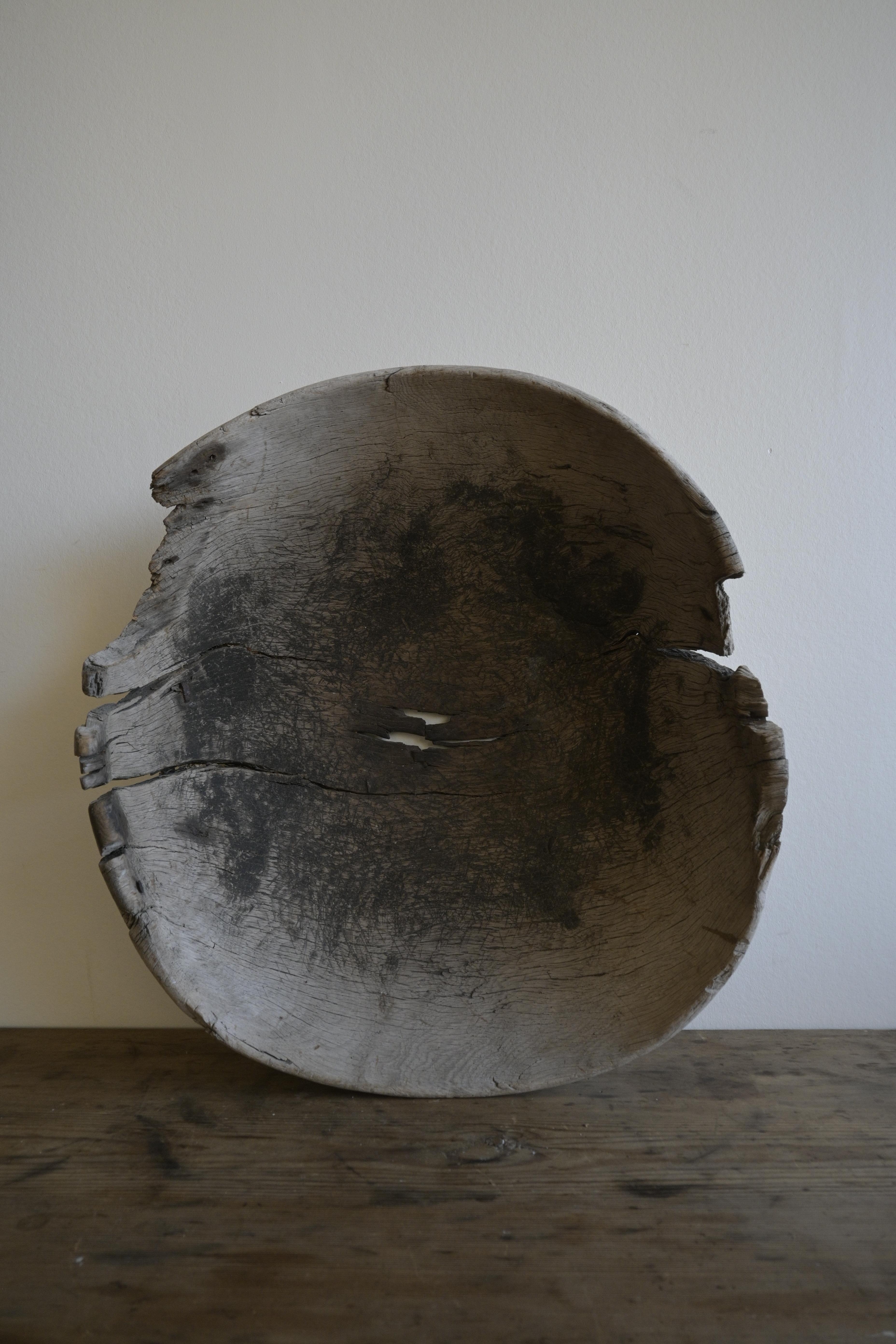 Large Swedish Root Bowl ca 1730 For Sale 7