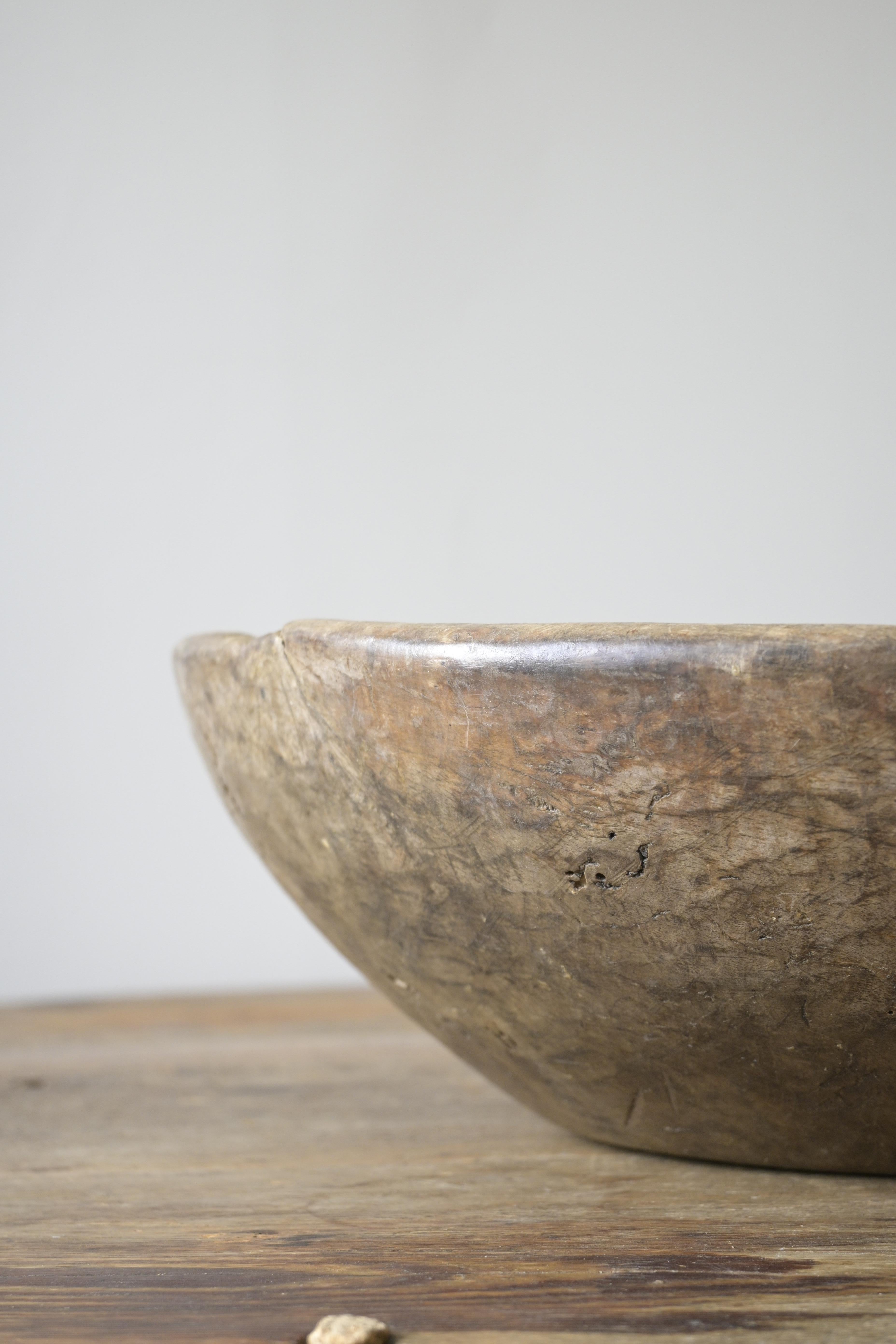 Large Swedish Root Bowl ca 1850 For Sale 2