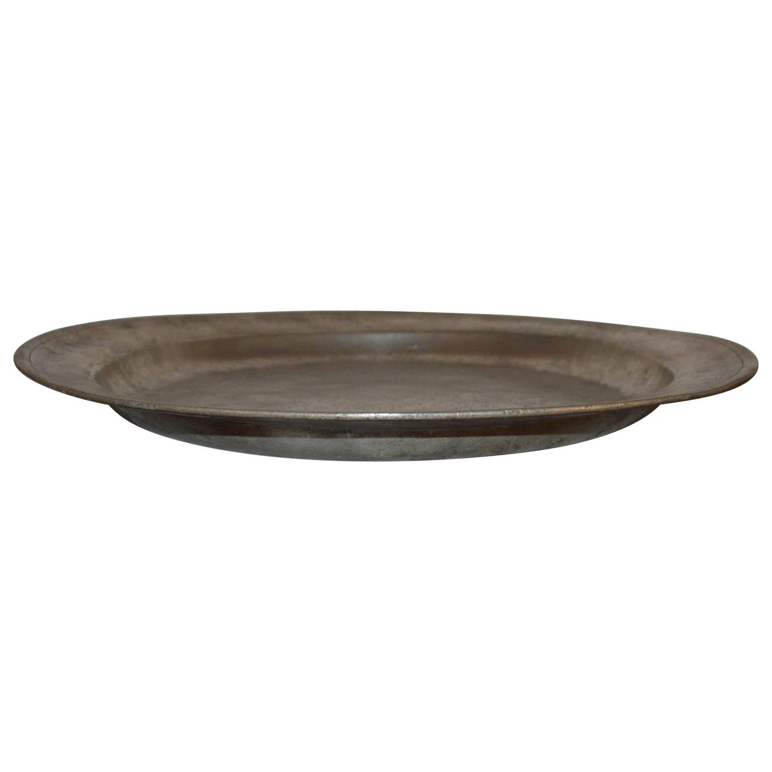 Large pewter dish made Anders Hedenbom, Ôrebro in Sweden year 1724. Ingraved. 
18.5 Inches in Diameter