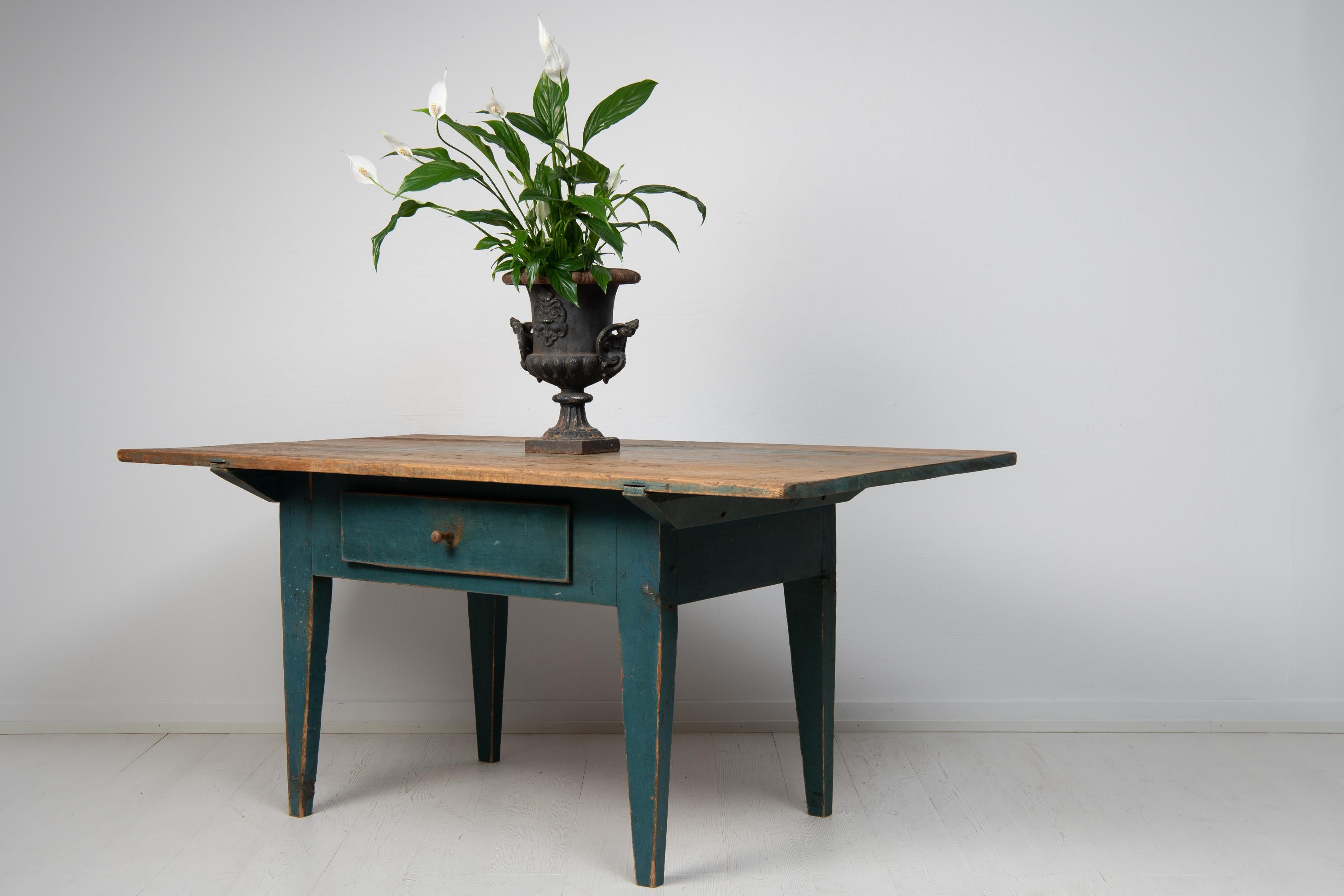 Large Swedish Rustic Blue Country Work Table In Good Condition In Kramfors, SE