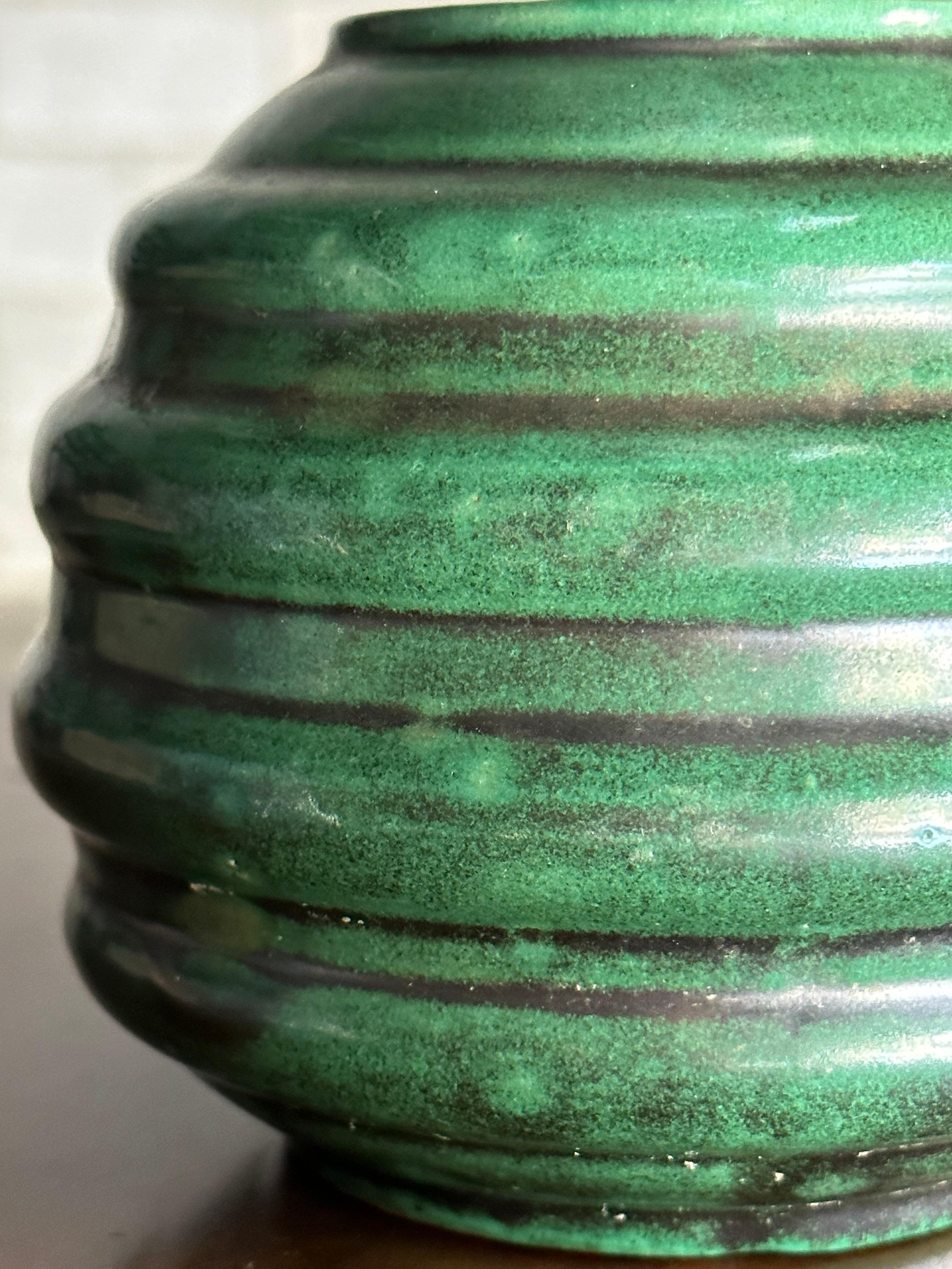Mid-Century moderno Vaso grande in gres svedese di Upsala Ekeby in vendita
