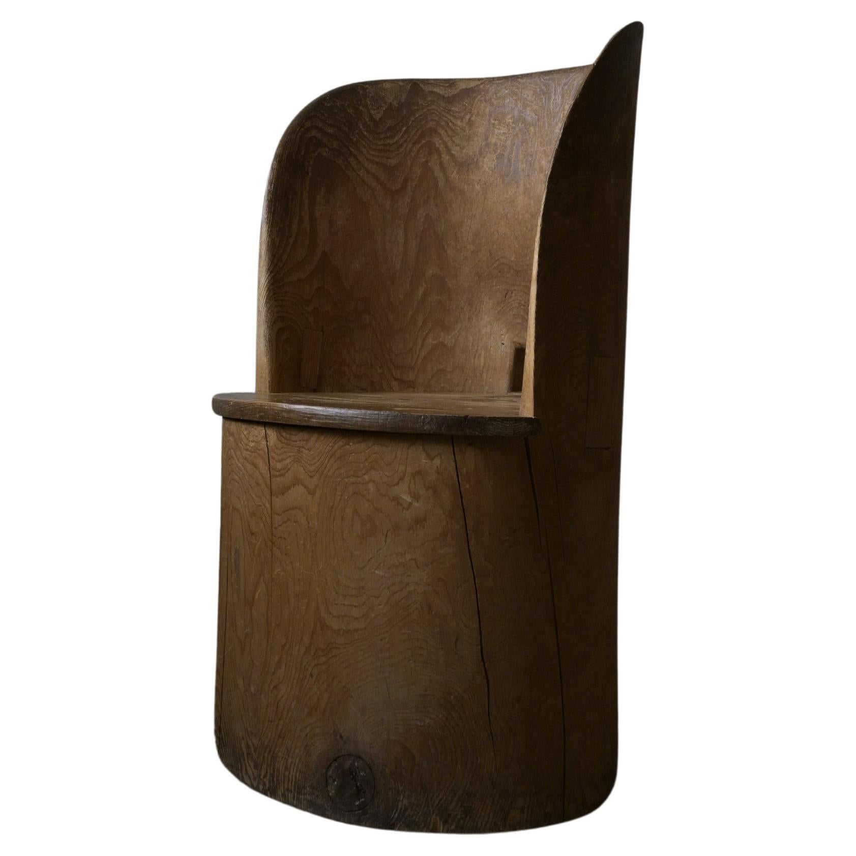 What is a stump chair?