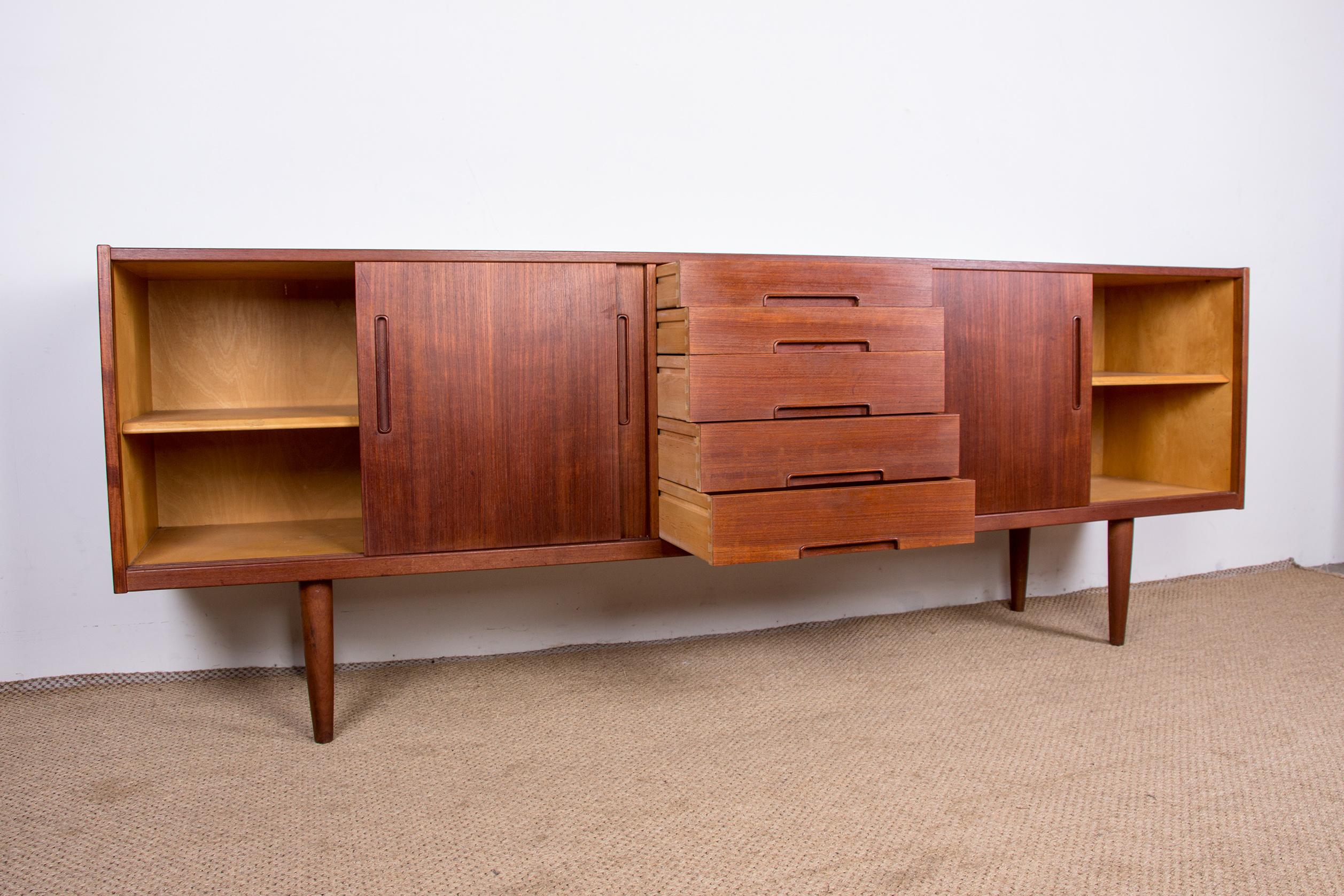 Large Swedish Teak Sideboard by Nils Jonsson for Hugo Troeds 1960 For Sale 7