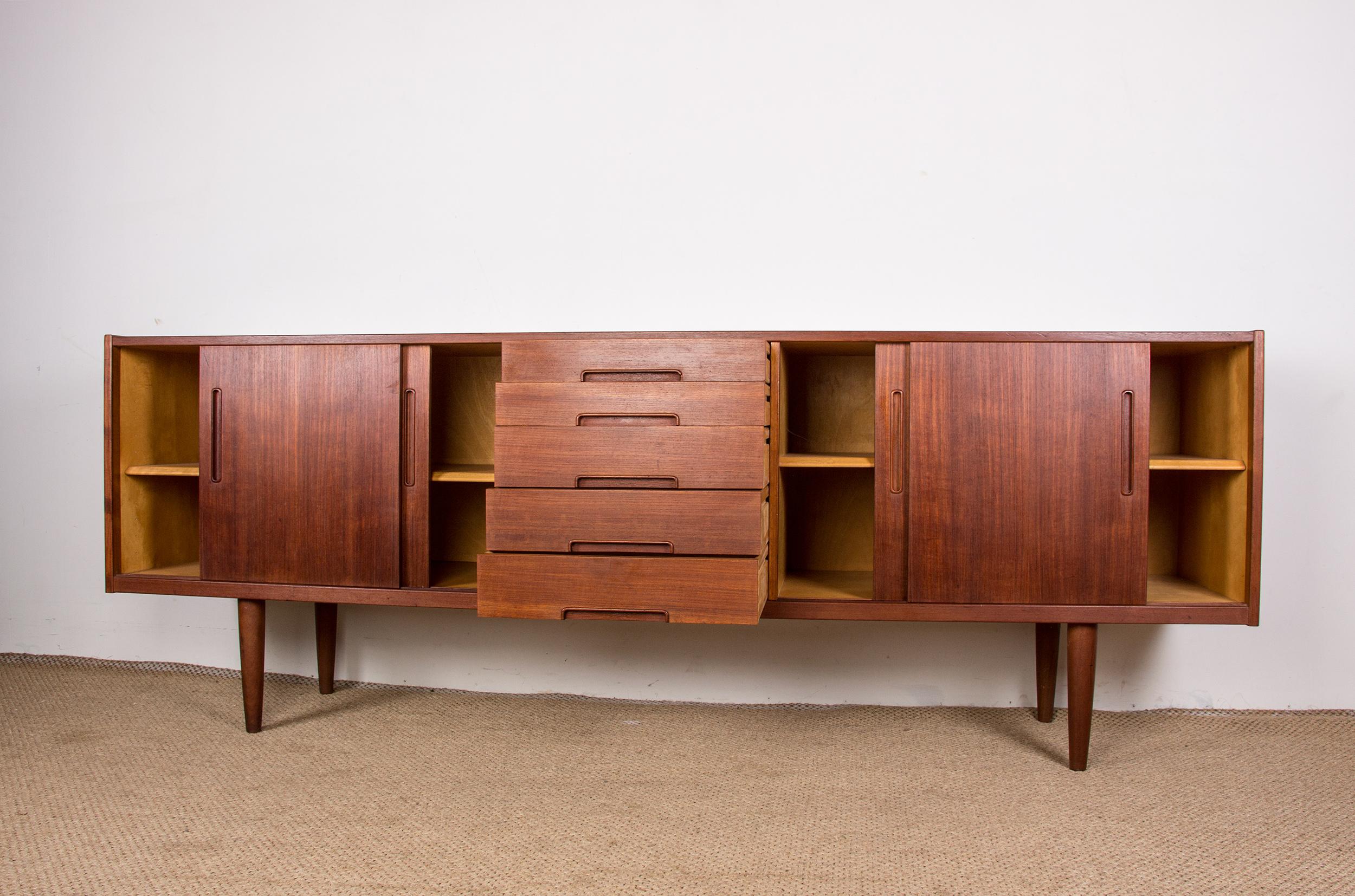 Large Swedish Teak Sideboard by Nils Jonsson for Hugo Troeds 1960 For Sale 10