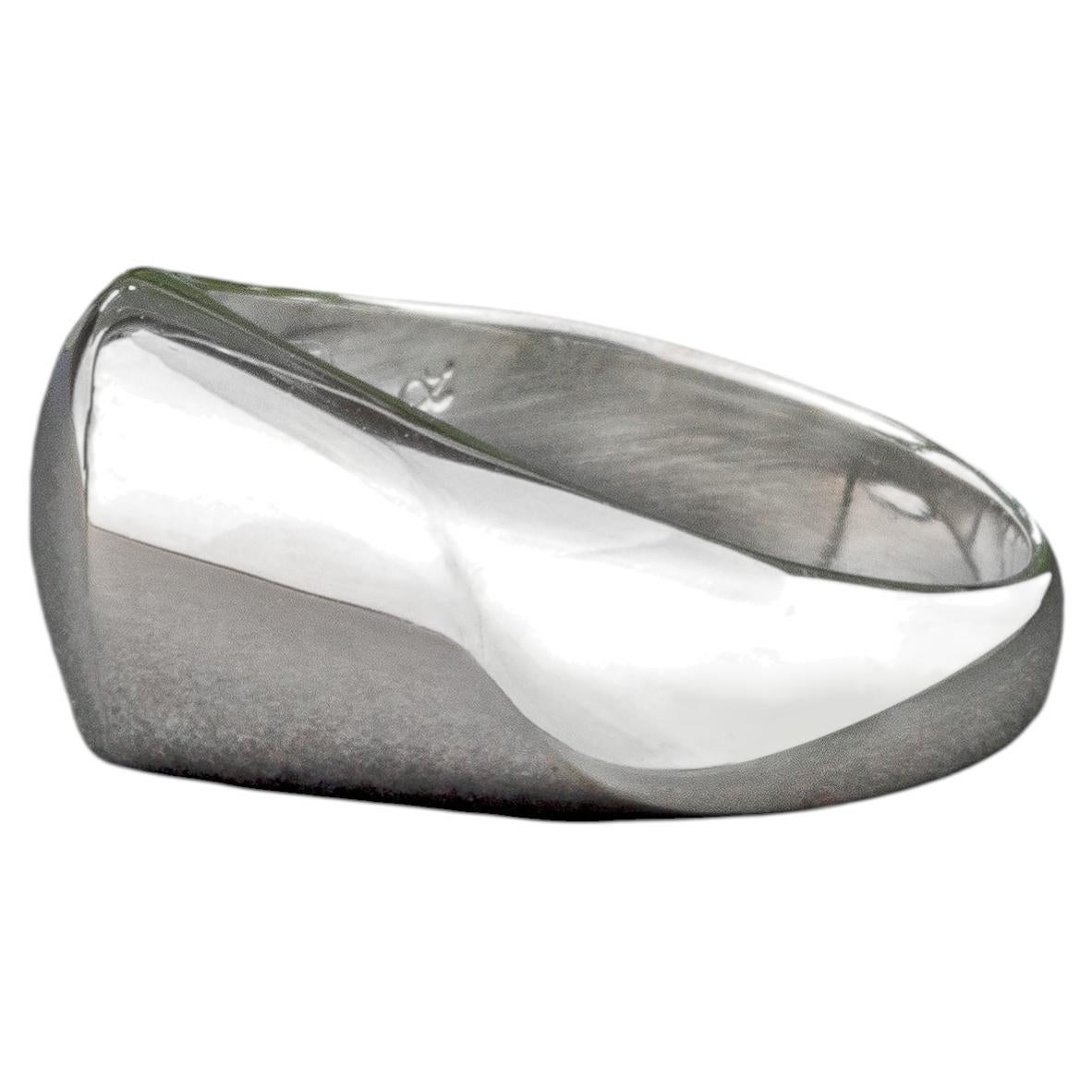 Large Swell Wave Ring in Sterling Silver 925 by Leonie Simpson